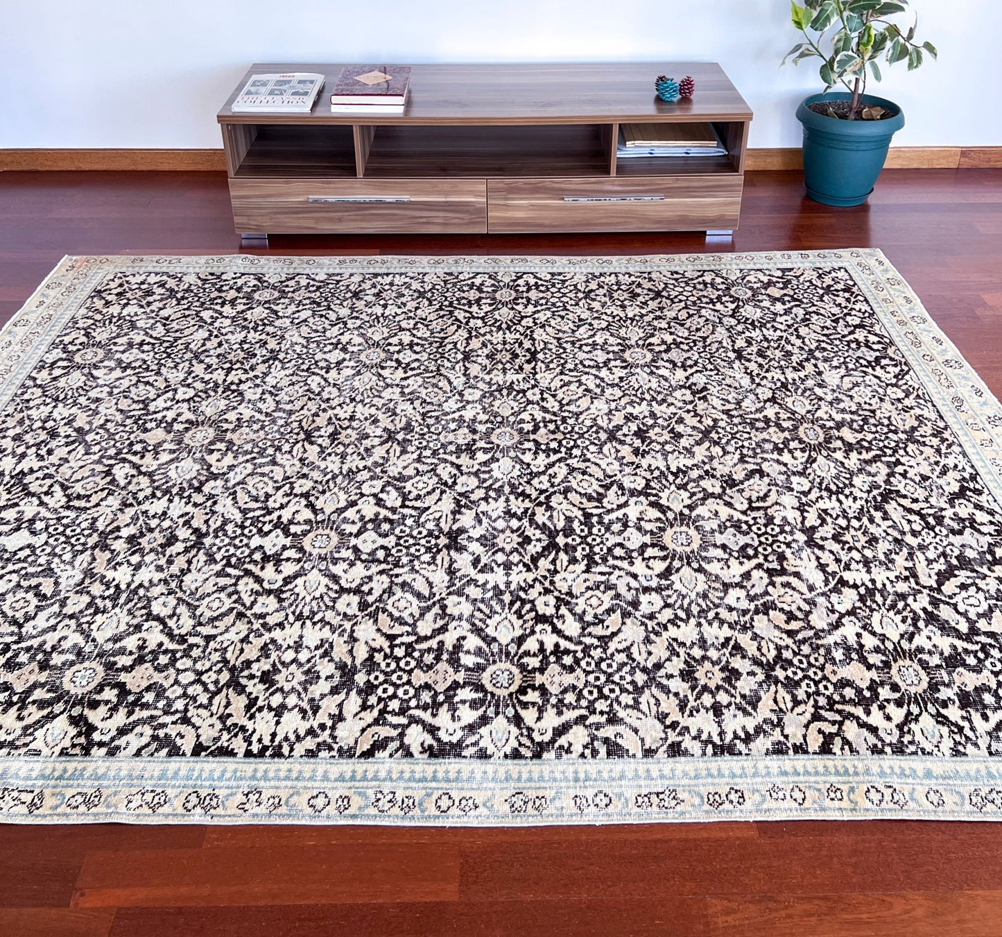 Muted floral minimalist vintage turkish rug shop san francisco bay area palo alto oriental rug shop berkeley buy rugs online