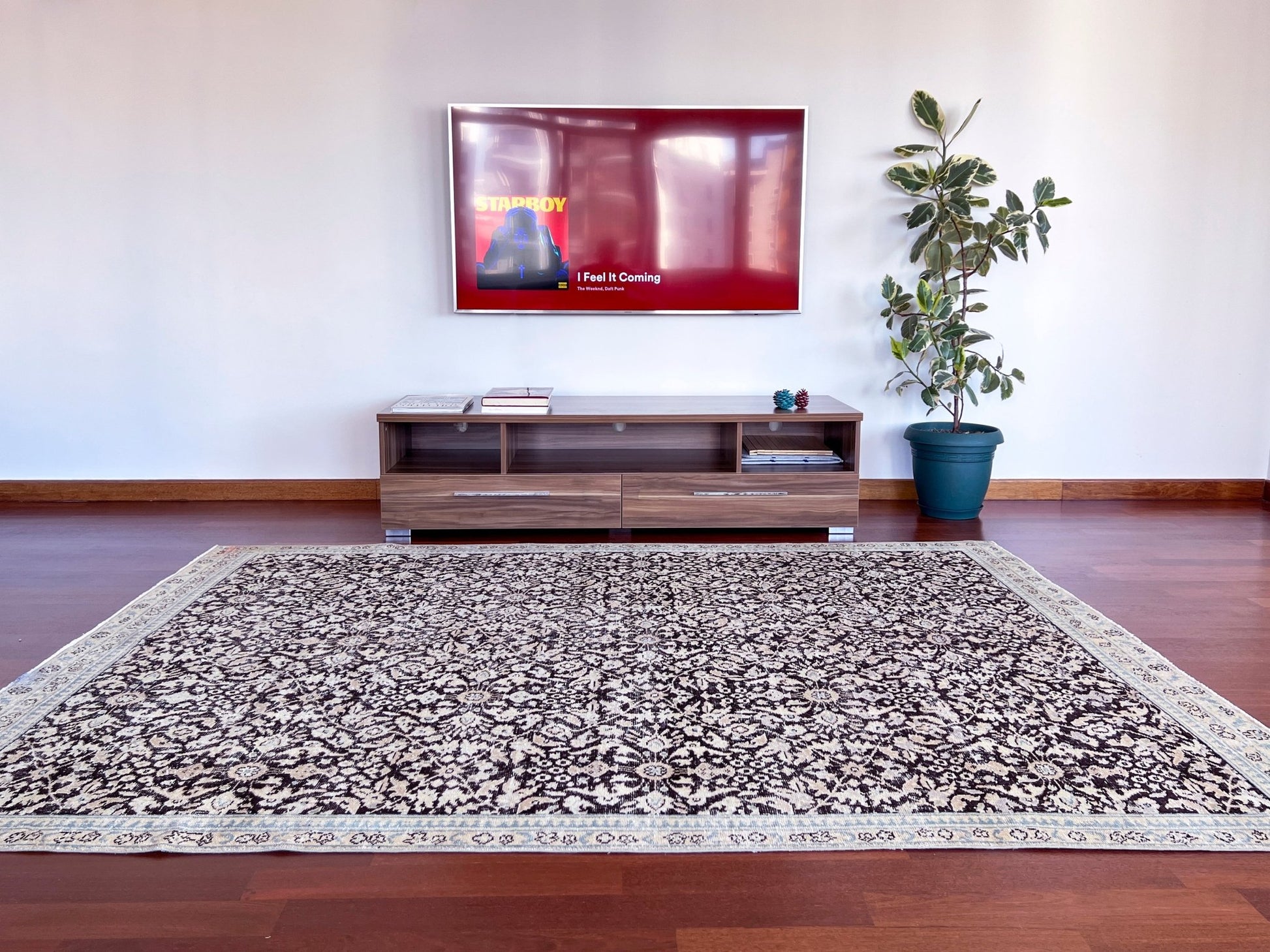 Muted floral minimalist vintage turkish rug shop san francisco bay area palo alto oriental rug shop berkeley buy rugs online