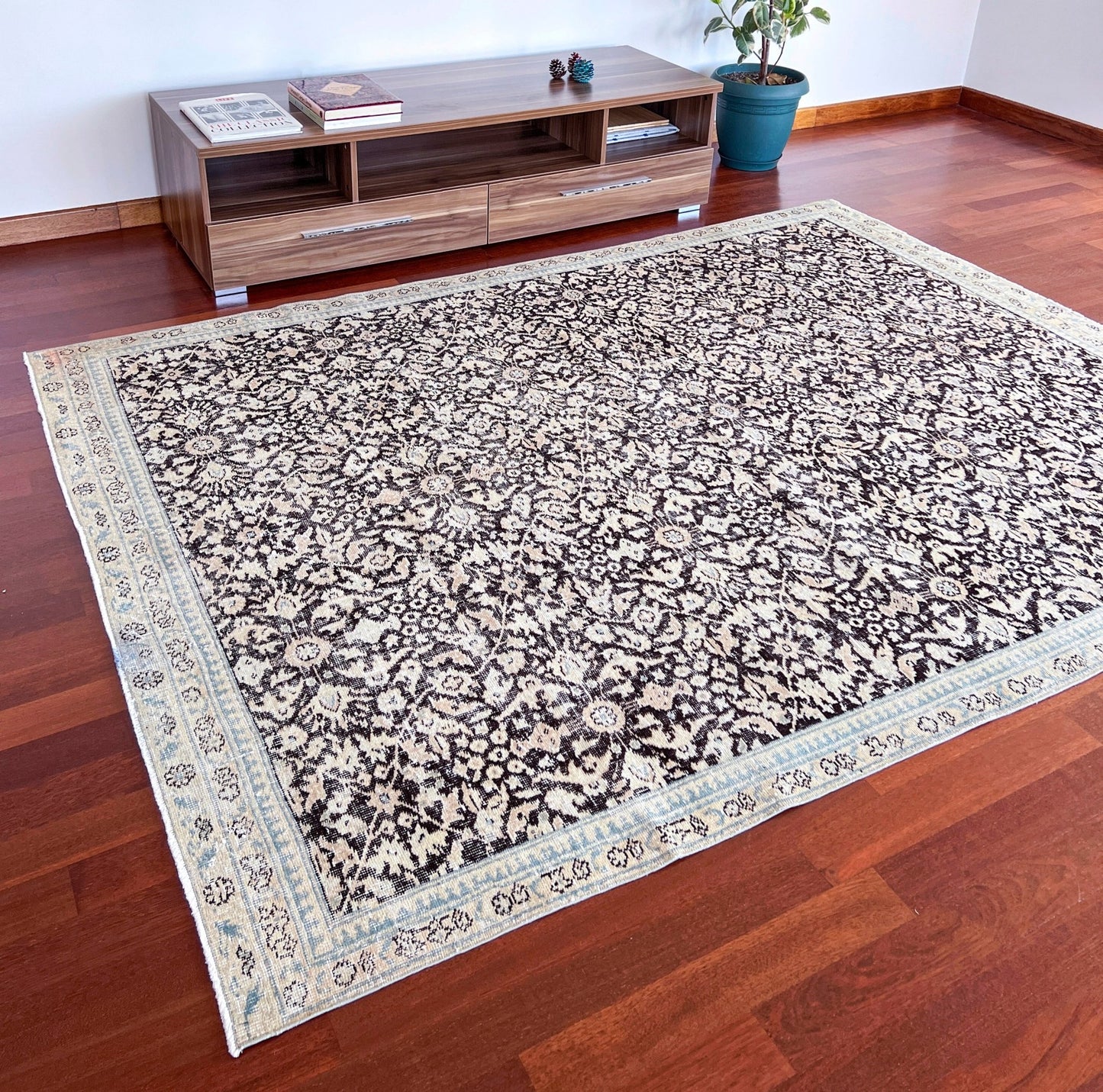 Muted floral minimalist vintage turkish rug shop san francisco bay area palo alto oriental rug shop berkeley buy rugs online