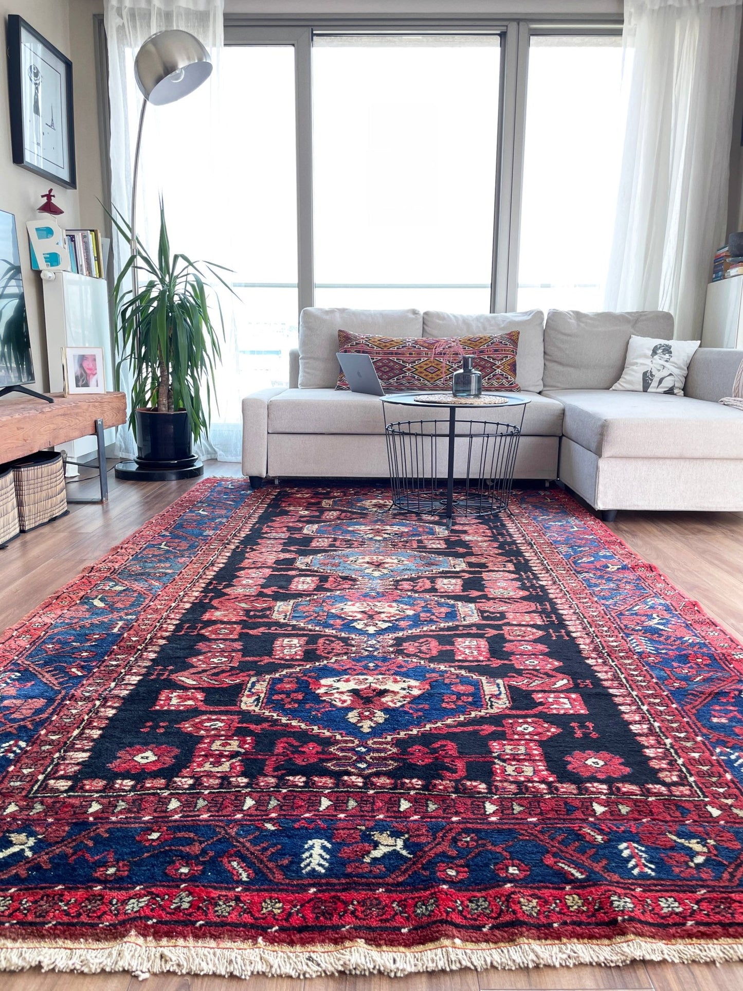 KULA handmade wool vintage Turkish rug shop san francisco bay area berkeley. Oriental rug shop palo alto. Buy rug online