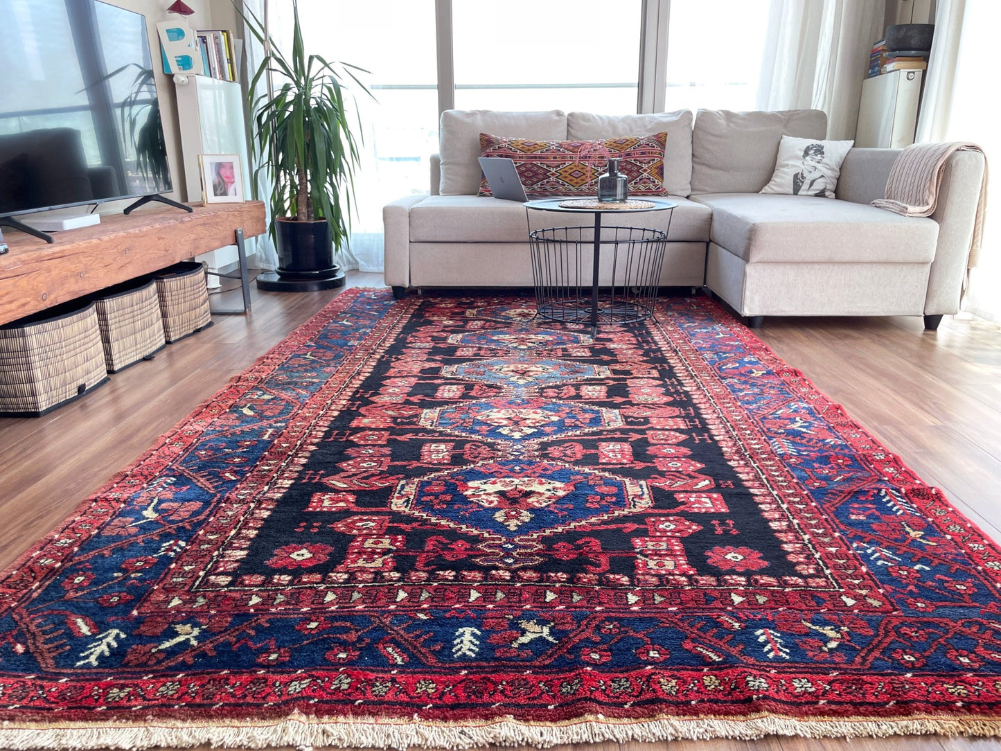 KULA handmade wool vintage Turkish rug shop san francisco bay area berkeley. Oriental rug shop palo alto. Buy rug online