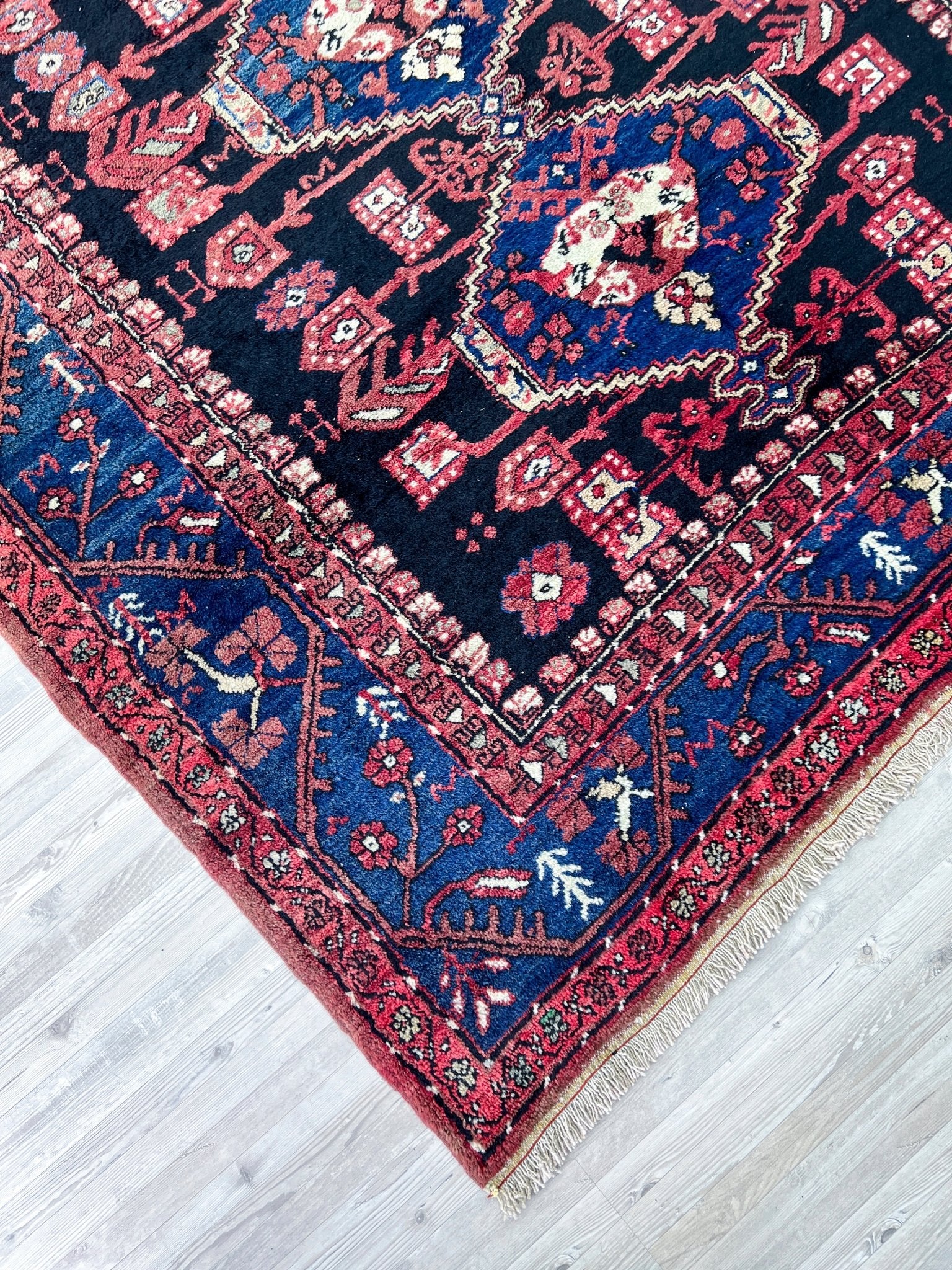 KULA handmade wool vintage Turkish rug shop san francisco bay area berkeley. Oriental rug shop palo alto. Buy rug online