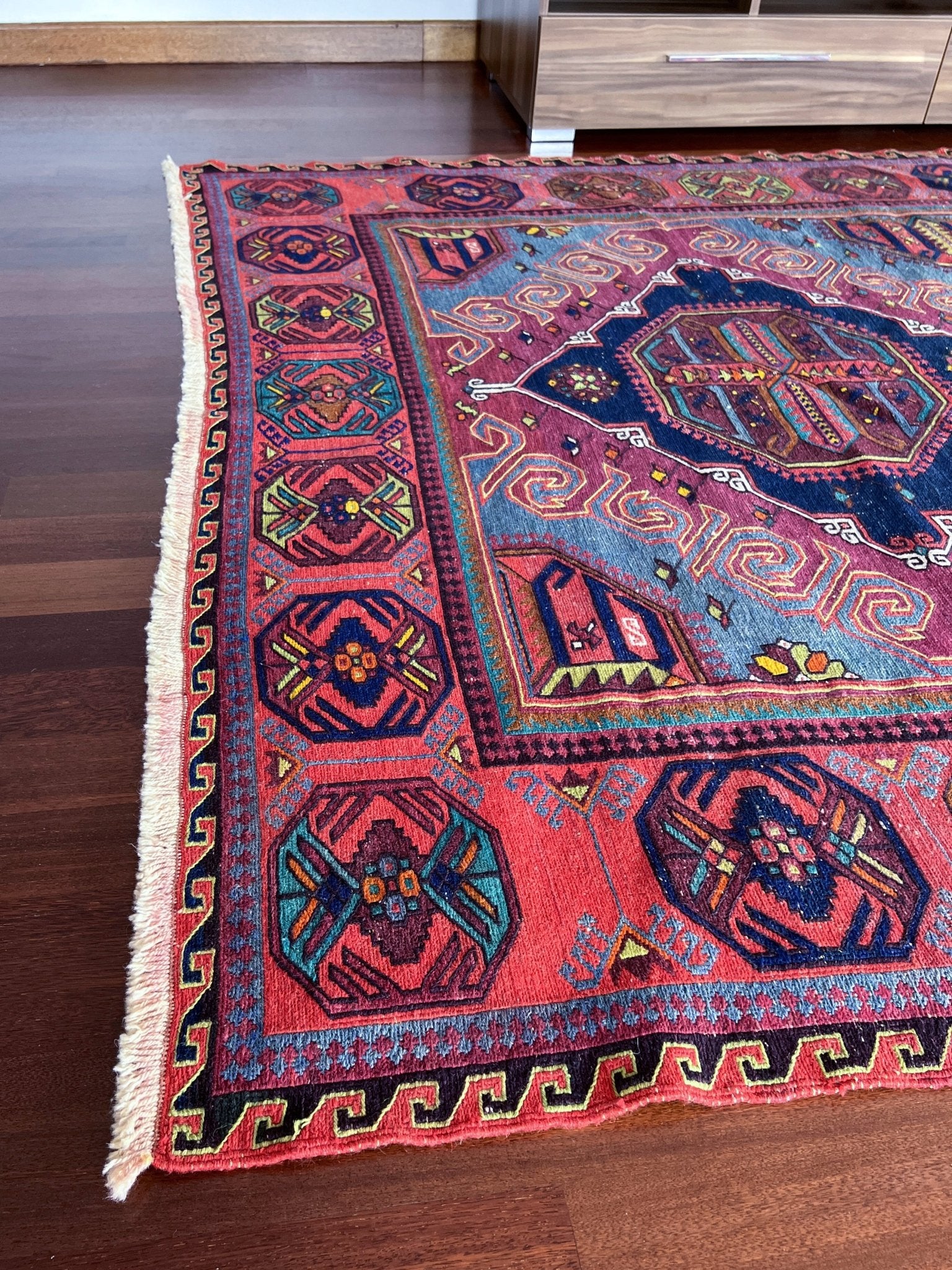 caucasian soumak rug. oriental rug shop san francisco bay area