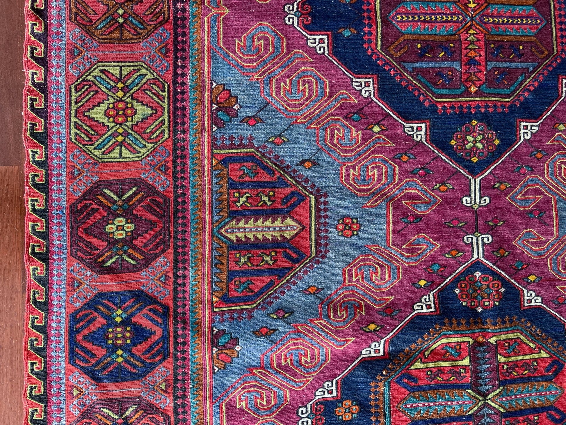 caucasian soumak rug. oriental rug shop san francisco bay area