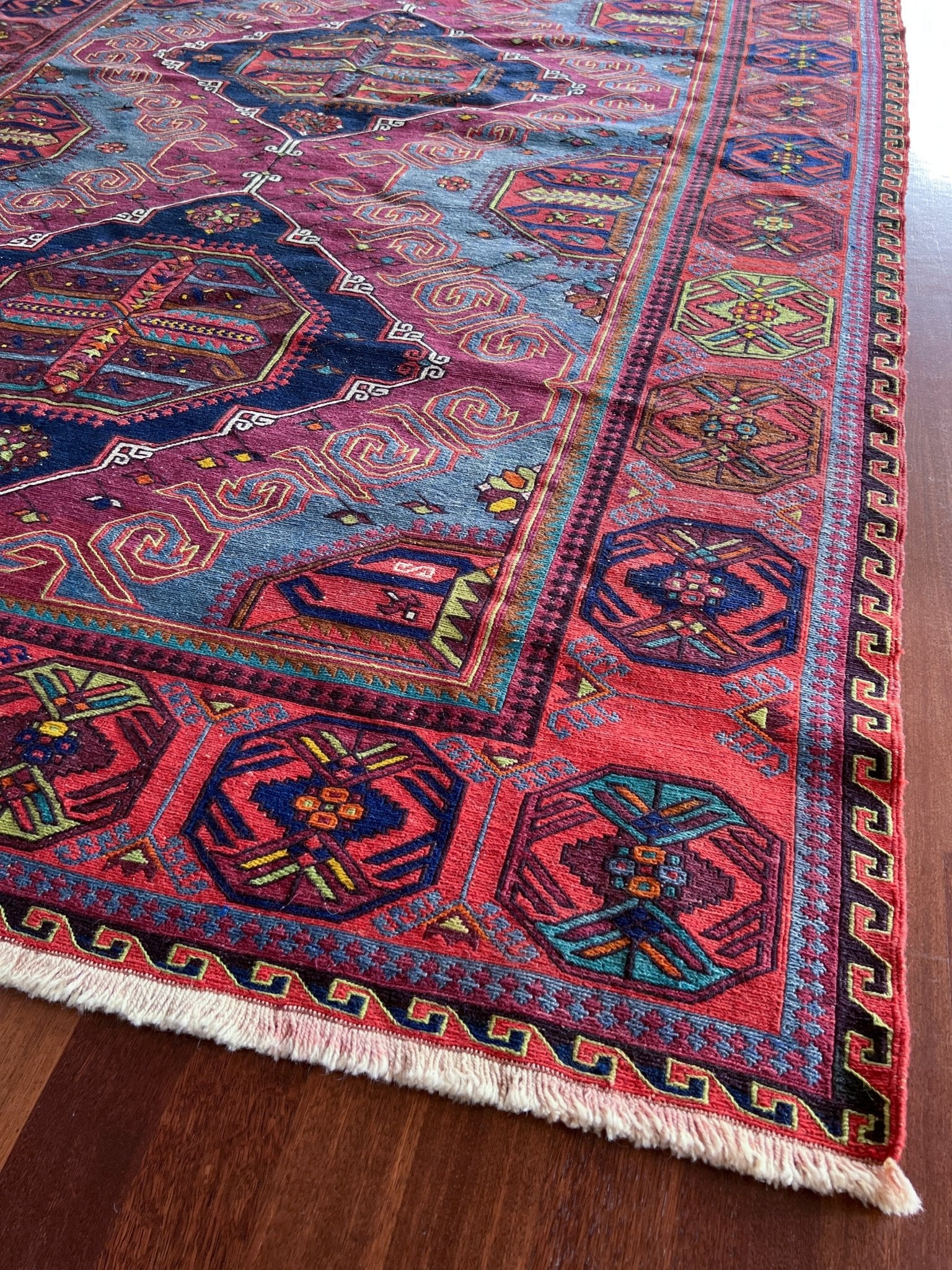 caucasian soumak rug. oriental rug shop san francisco bay area