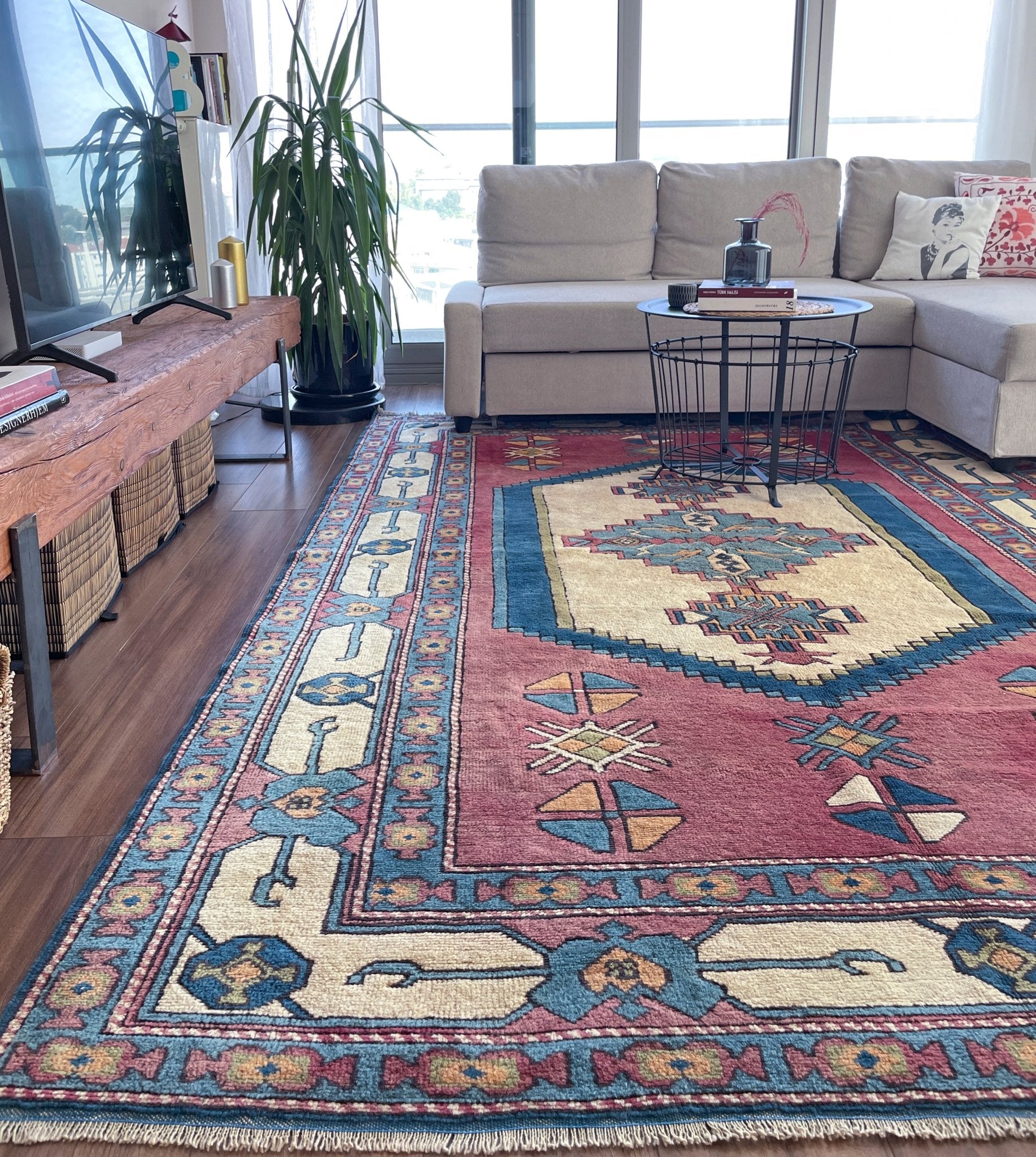 Sultanhani Turkish Rug Shop San francisco bay area. Oriental vintage rug shop berkeley buy rugs online toronto canada