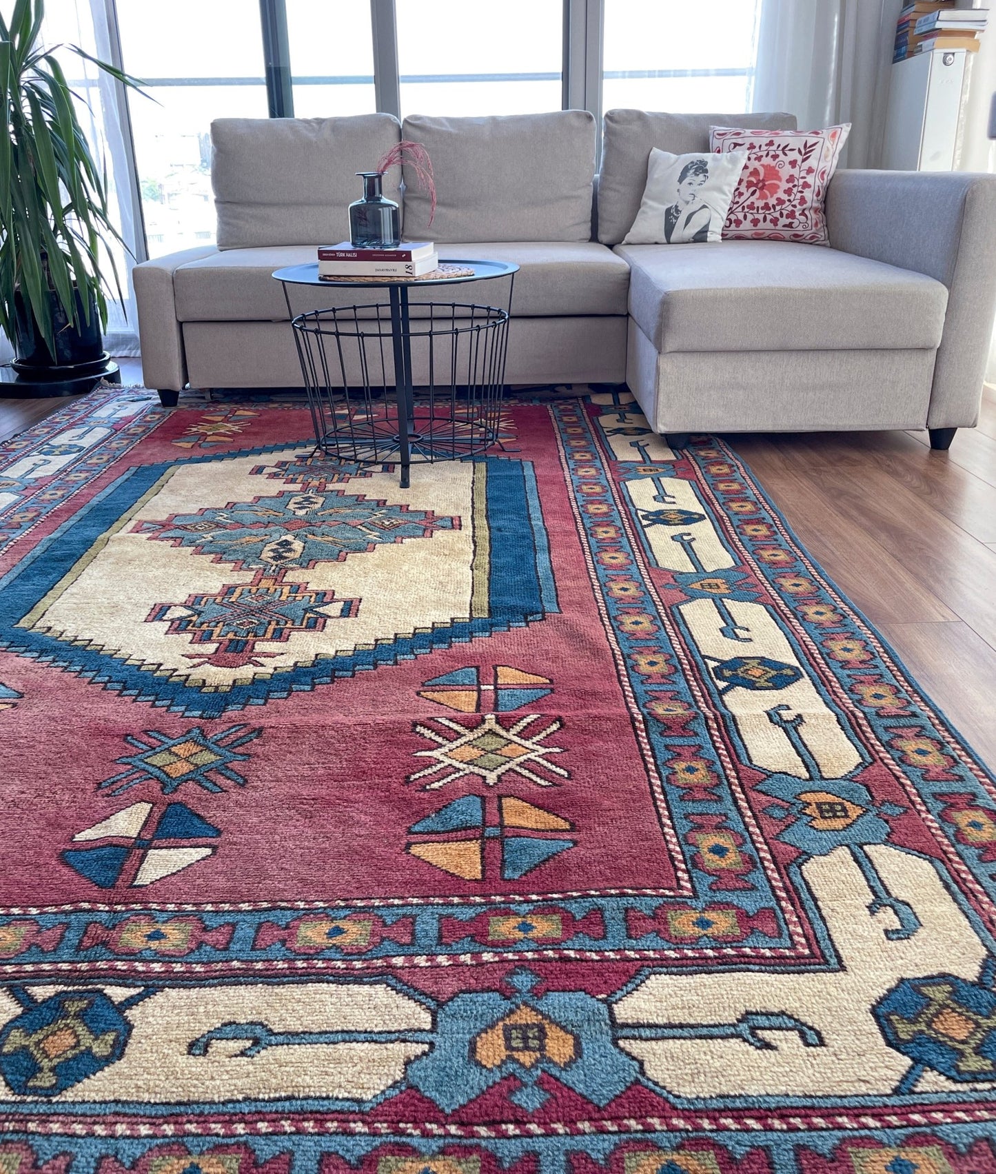 Sultanhani Turkish Rug Shop San francisco bay area. Oriental vintage rug shop berkeley buy rugs online toronto canada