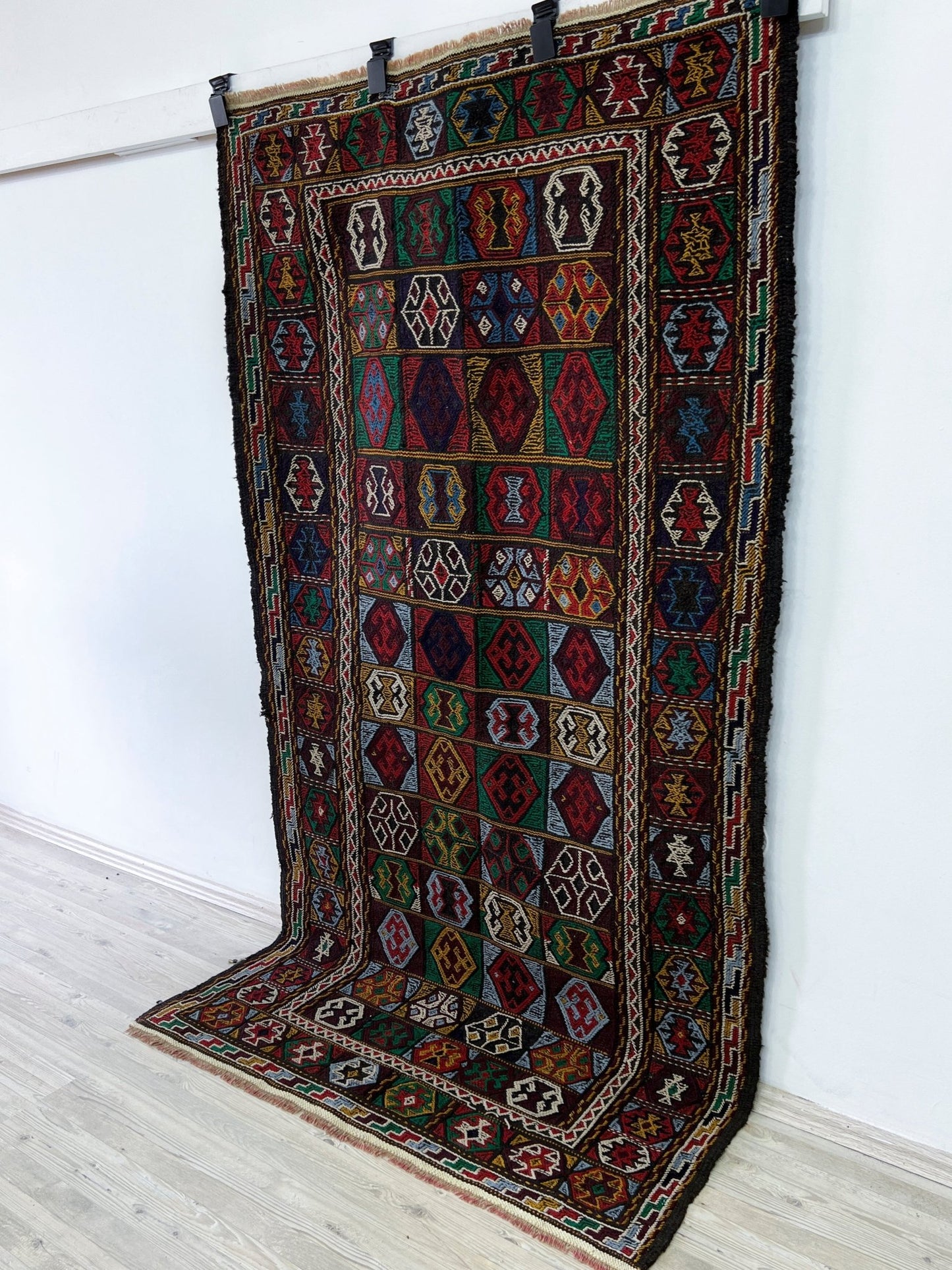 oriental rug shop berkeley san francisco bay area vintage rug palo alto perain kochan soumak rug shopping california