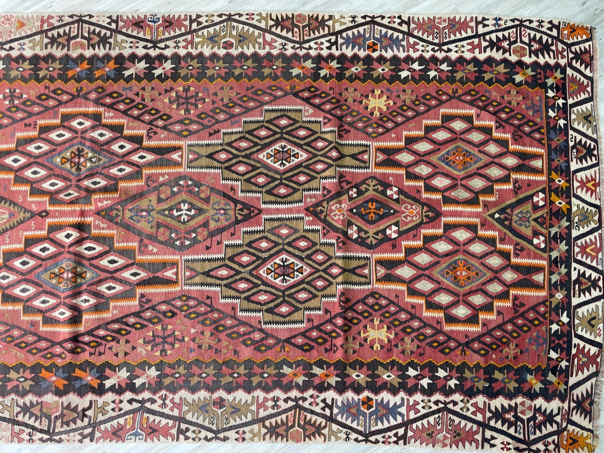 Kayseri turkish kilim rug shop san francisco bay area. Buy handmade wool vintage rug online