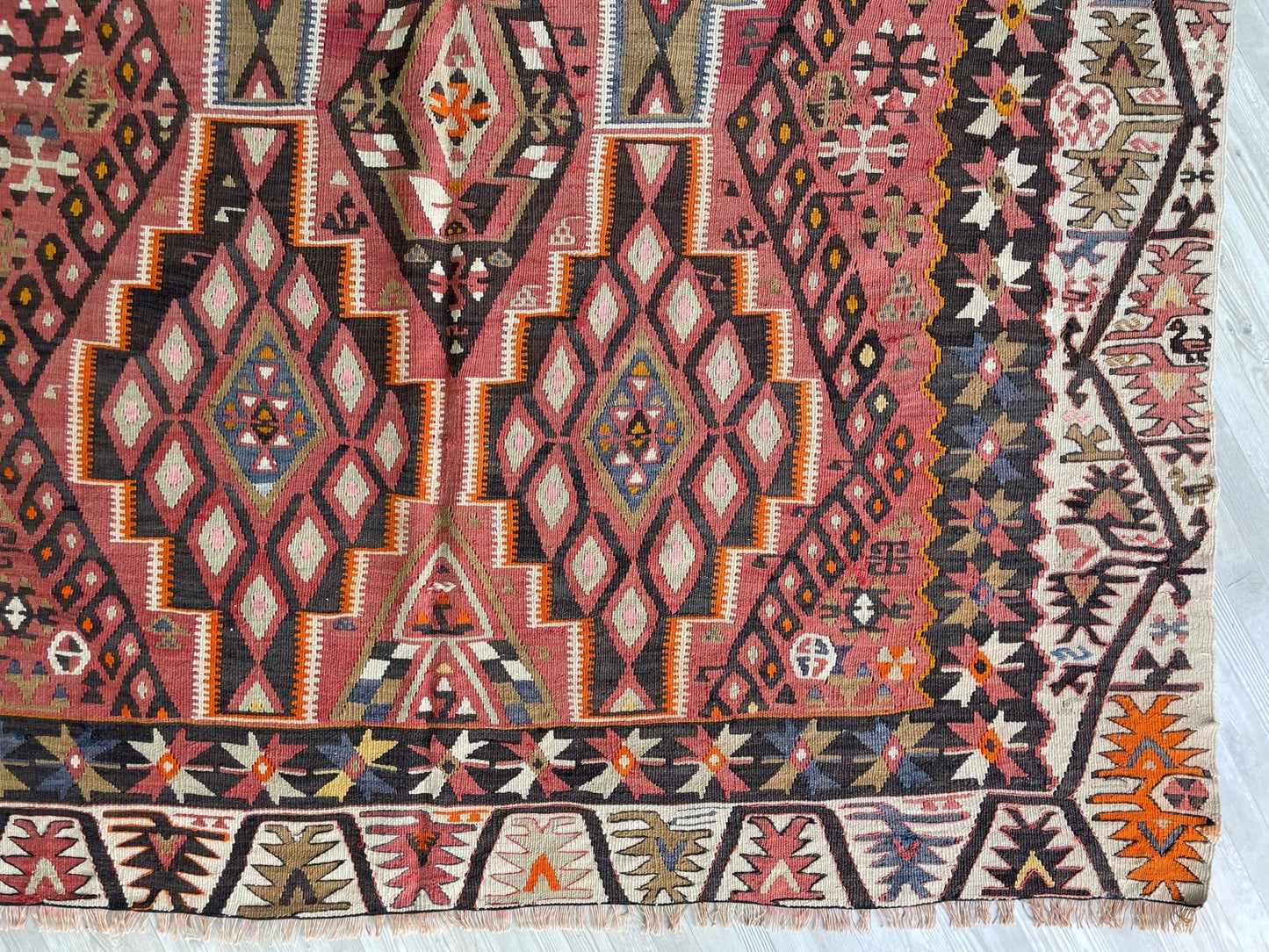 Kayseri turkish kilim rug shop san francisco bay area. Buy handmade wool vintage rug online