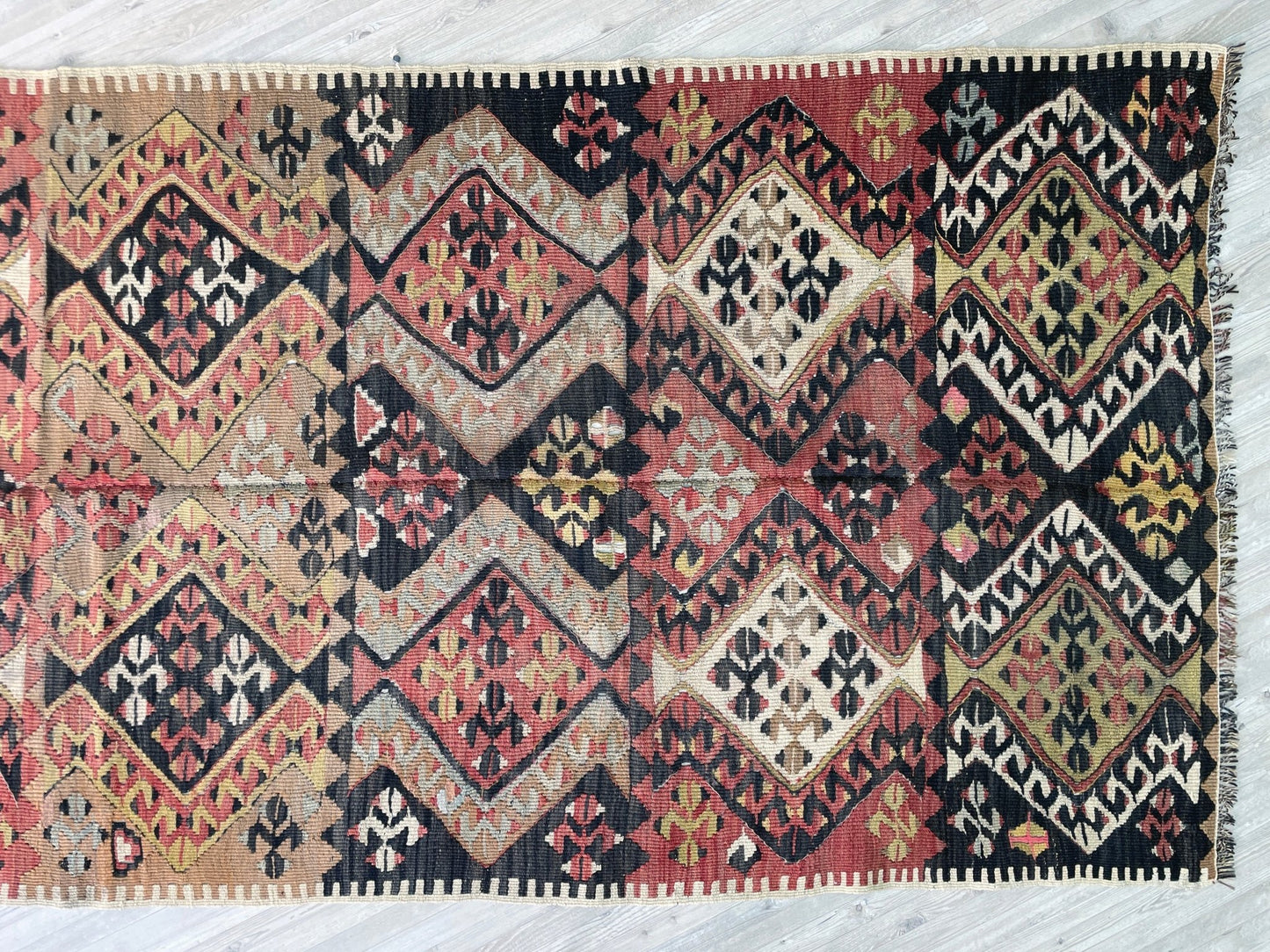 Kayseri turkish kilim rug shop san francisco bay area. Buy handmade wool vintage rug online