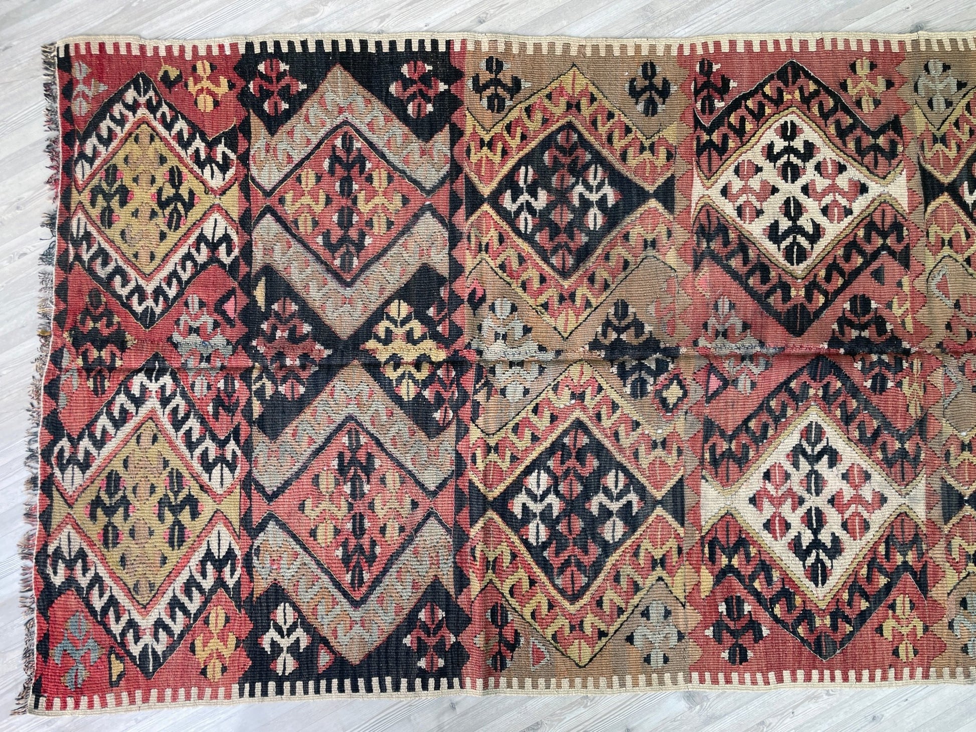 Kayseri turkish kilim rug shop san francisco bay area. Buy handmade wool vintage rug online