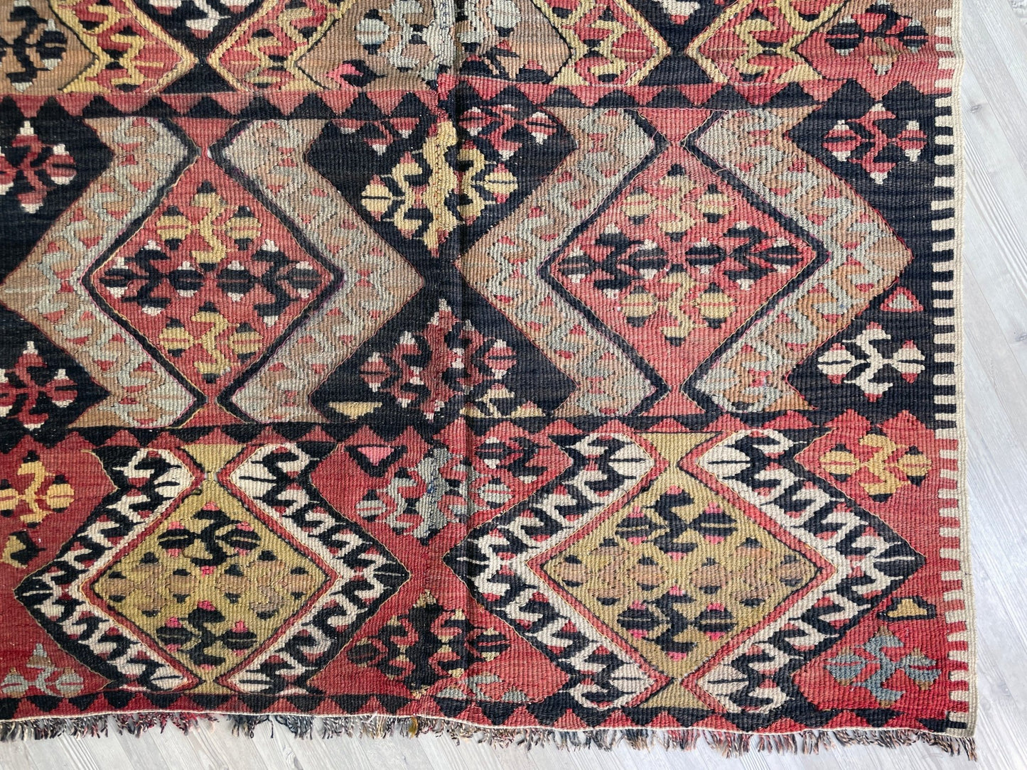 Kayseri turkish kilim rug shop san francisco bay area. Buy handmade wool vintage rug online