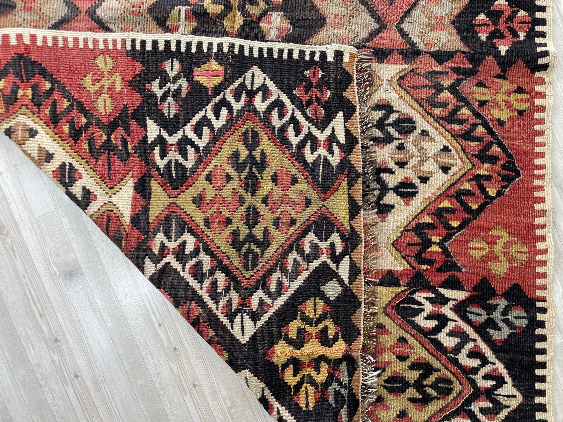 Kayseri turkish kilim rug shop san francisco bay area. Buy handmade wool vintage rug online