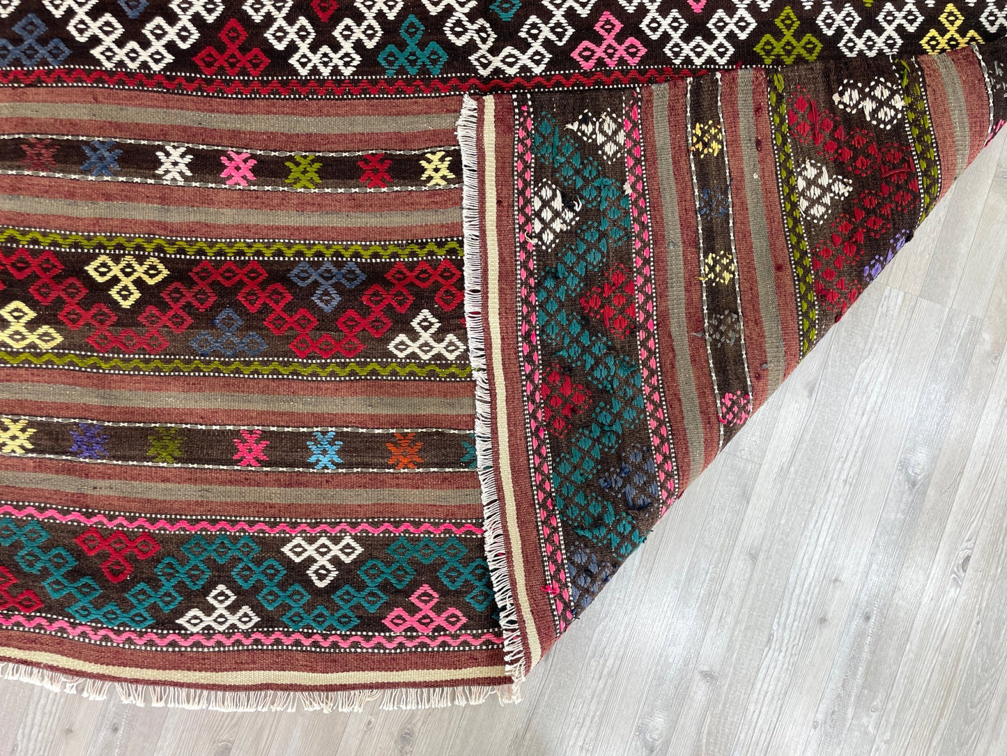 Handmade wool turkish kilim rug. Handmade rug shop san francisco Bay area.