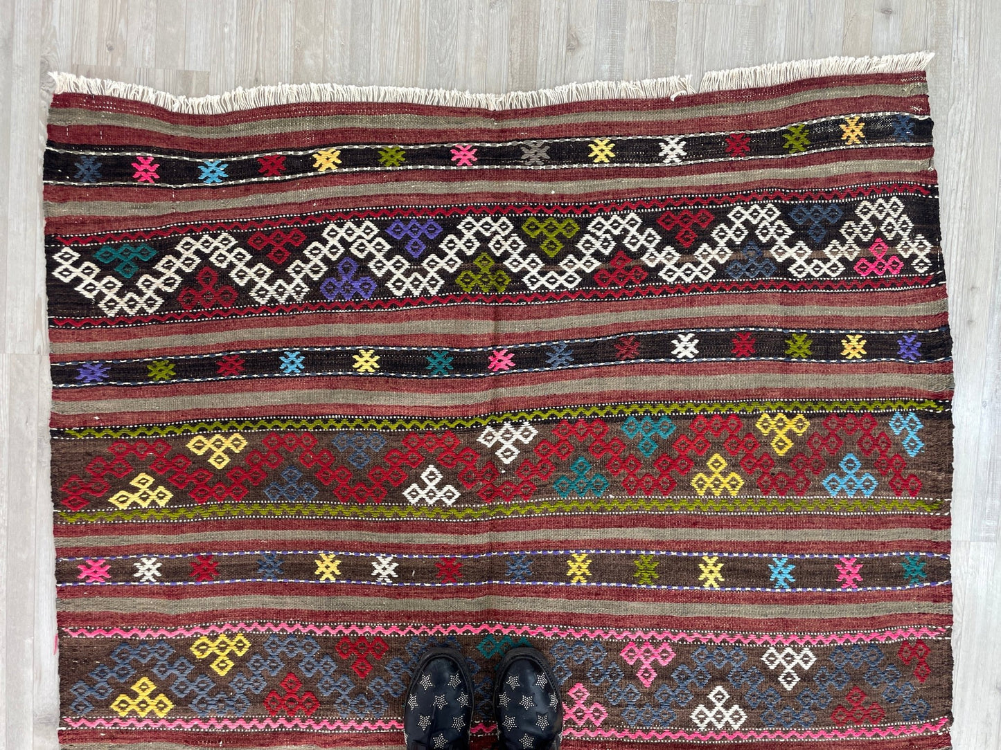 Handmade wool turkish kilim rug. Handmade rug shop san francisco Bay area.