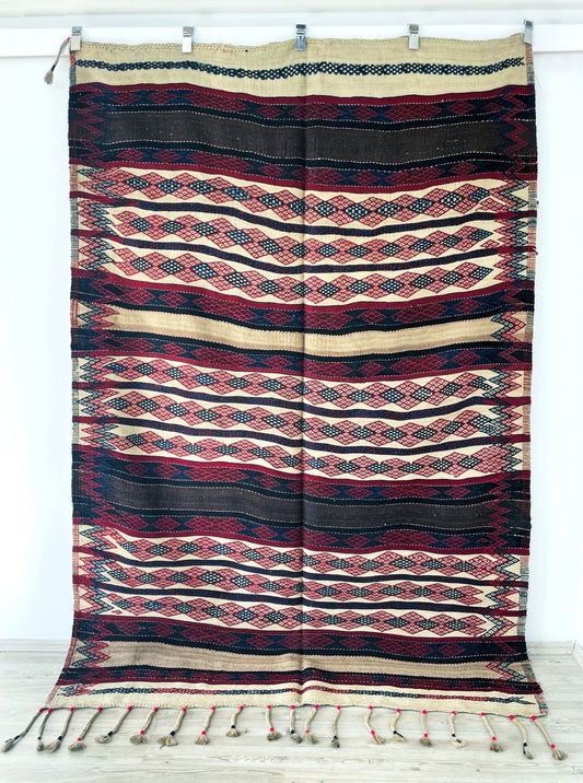 Vintage kilim rug San Francisco Bay area. California rug store, rug shop, local shop, vintage rug, modern kilim