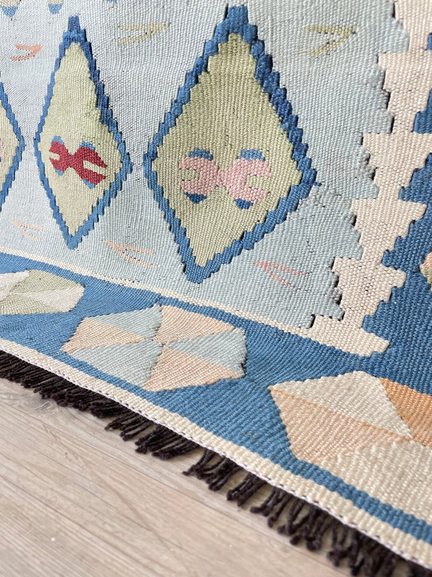 Kayseri small vintage turkish kilim rug shop san francisco bay area. Buy handmade wool Oriental rug online