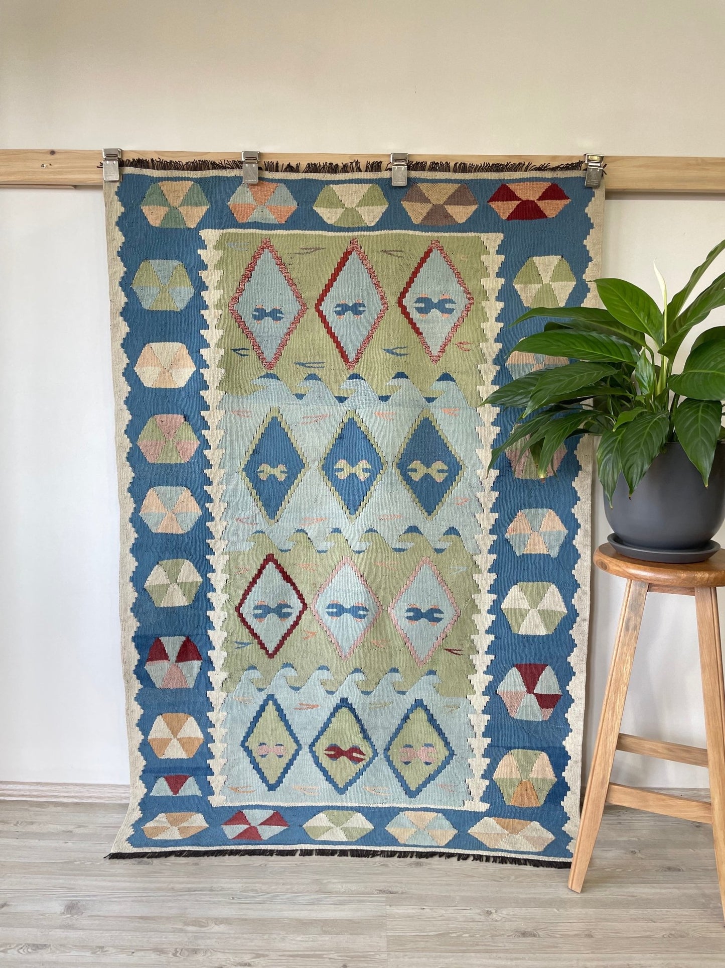 Kayseri small vintage turkish kilim rug shop san francisco bay area. Buy handmade wool Oriental rug online