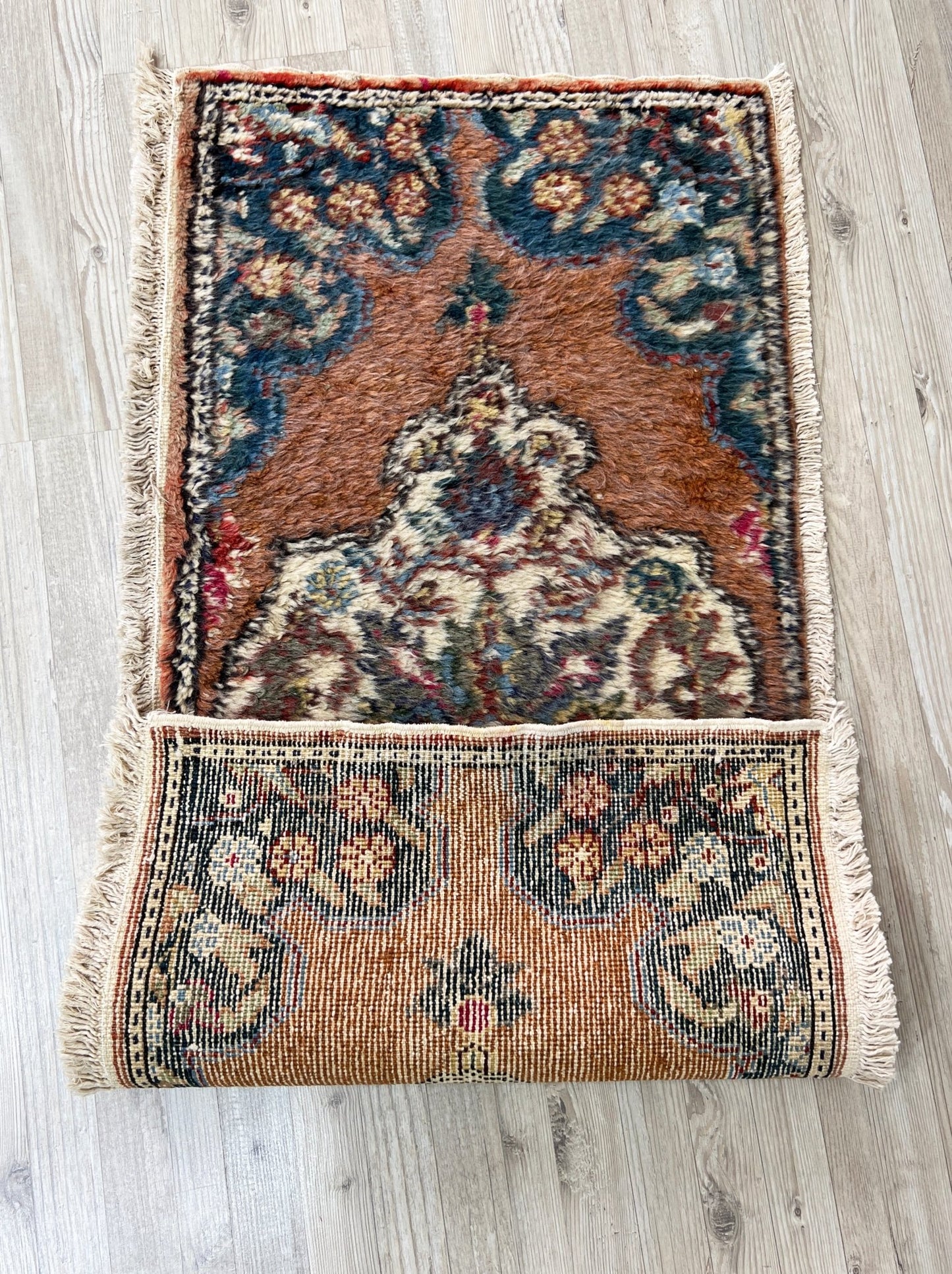 Turkish mini rug doormat bath mat. Buy wool handmade rug online