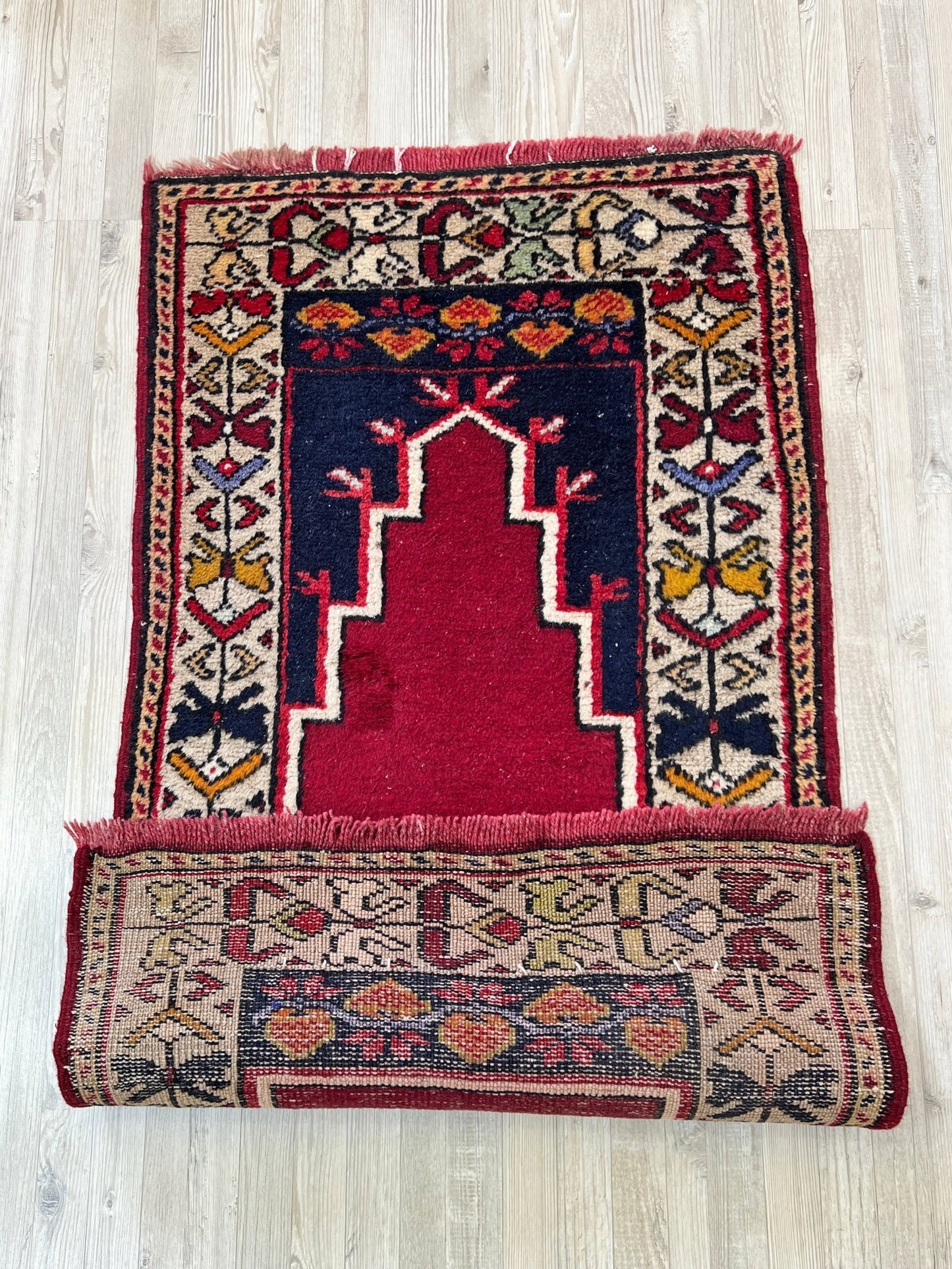 Taspinar vintage turkish mini rug shop palo alto oriental rug shop san francisco bay area berkeley