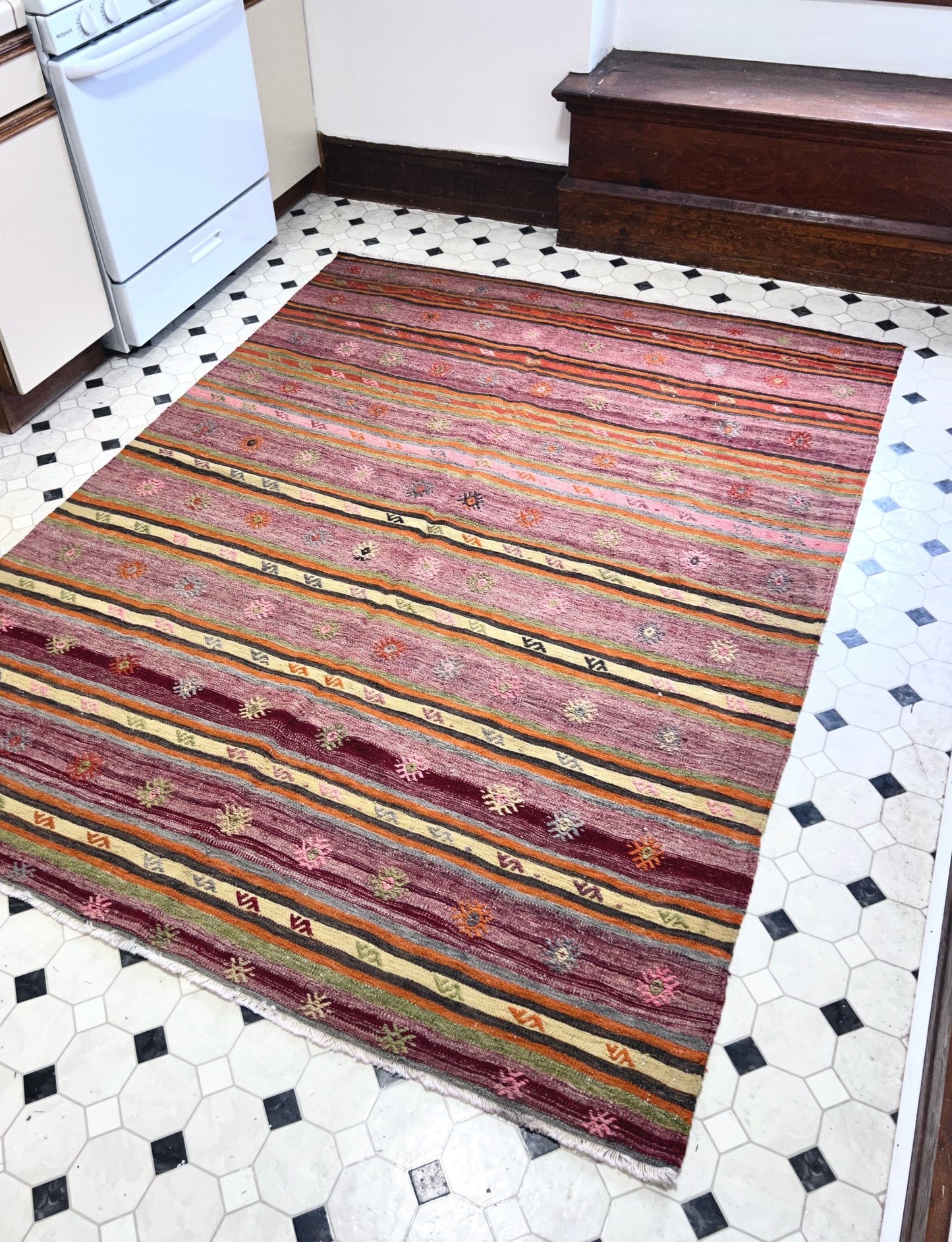 Pergamum Kilim Vintage Turkish rug store berkeley Oriental rug shop los gatos, palo alto. Buy Turkish kilim rug online