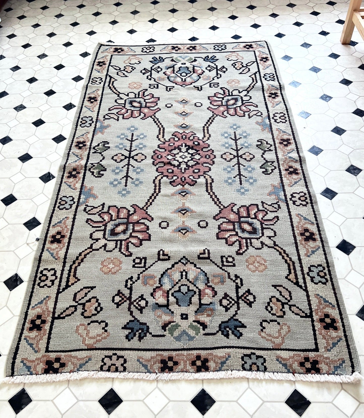 Small balkan Vintage kilim rug shop san francisco bay area Oriental rug store Buy rug online free shipping to USA, Canada