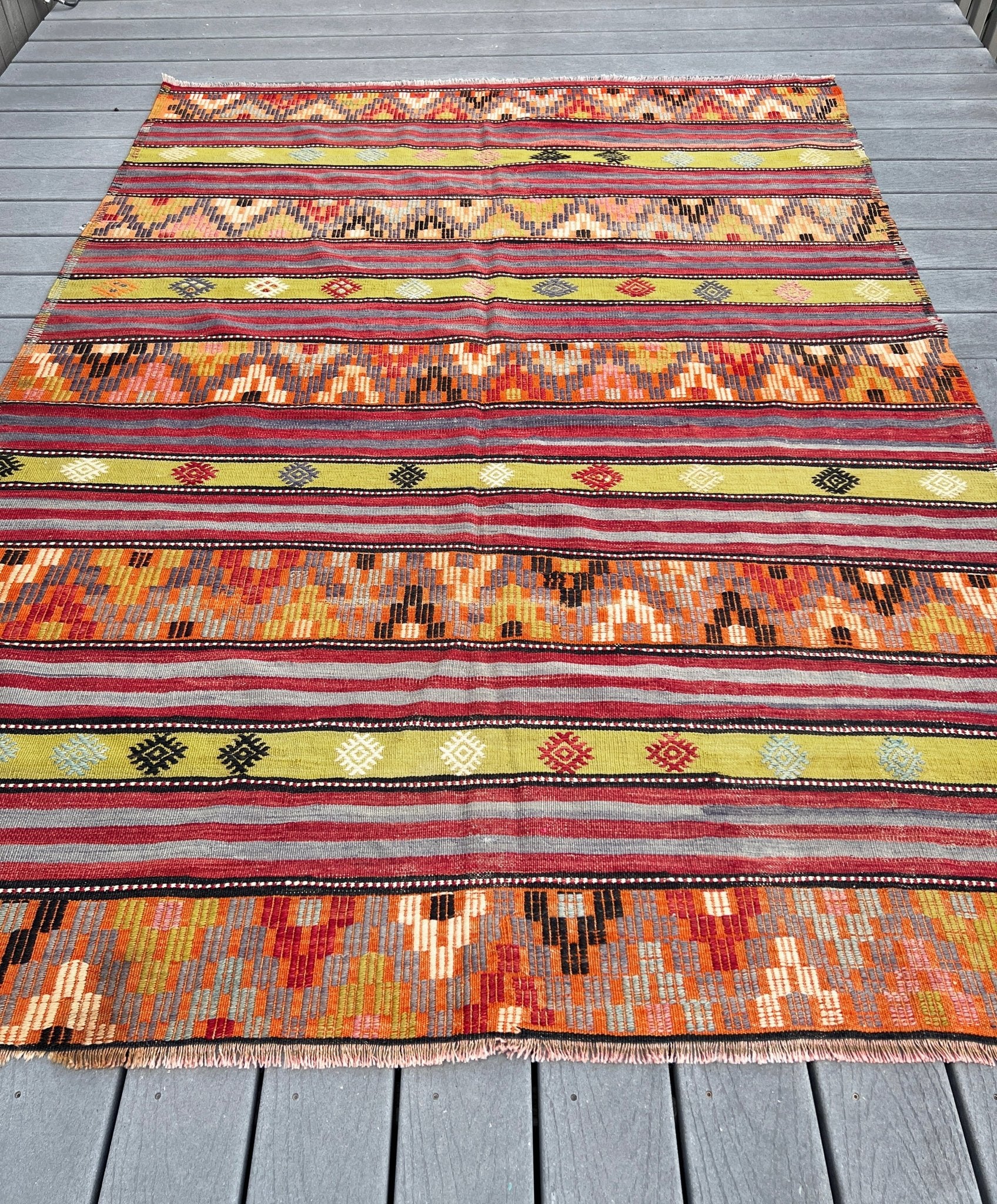 Selendi handmade wool Vintage Turkish Kilim Rug shop berkeley Canada, California. Oriental rug shop san francisco bay area