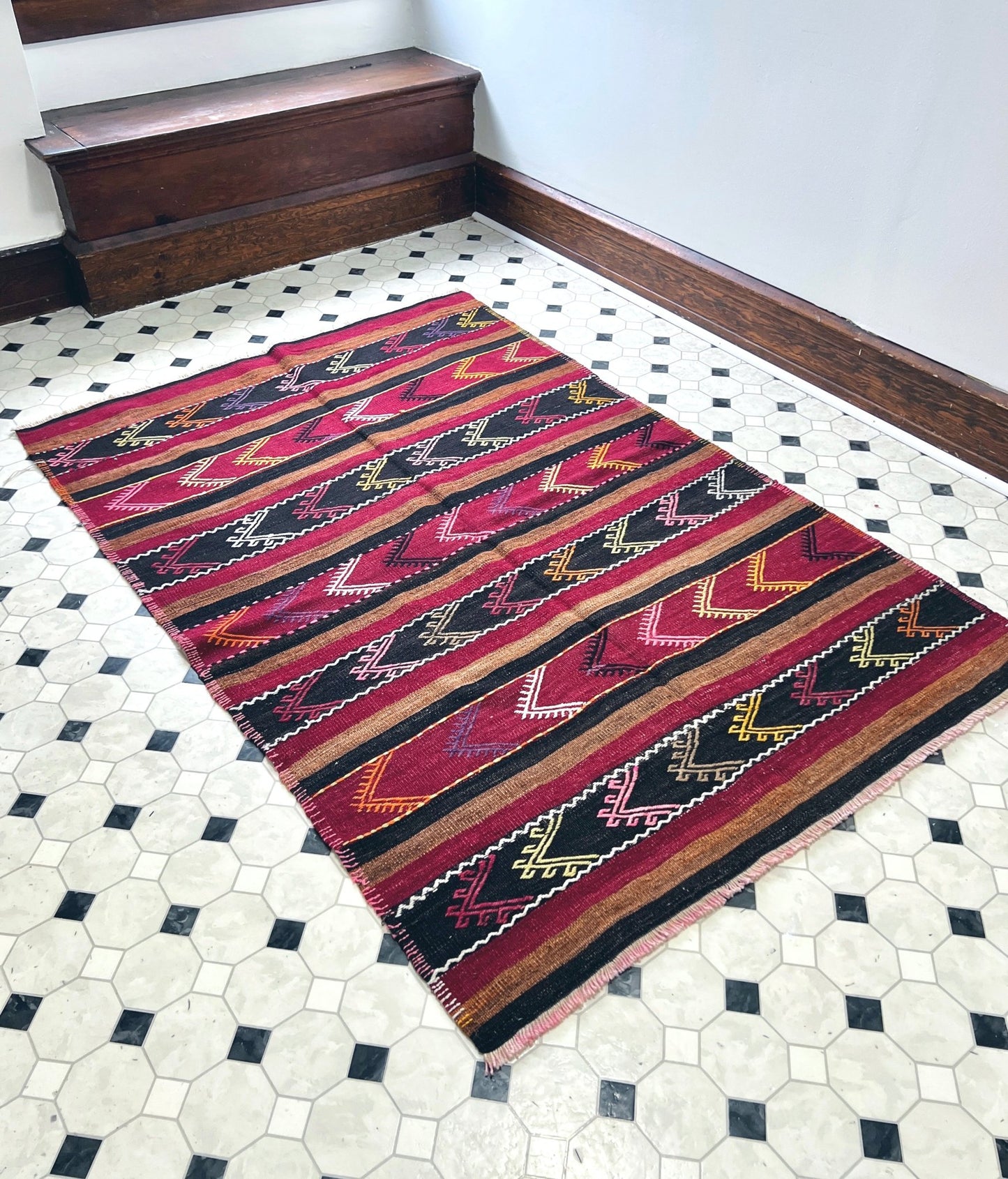 vintage small turkish rug for bedroom living room kitchen office. Oriental rug store san francisco bay area. Buy rug online