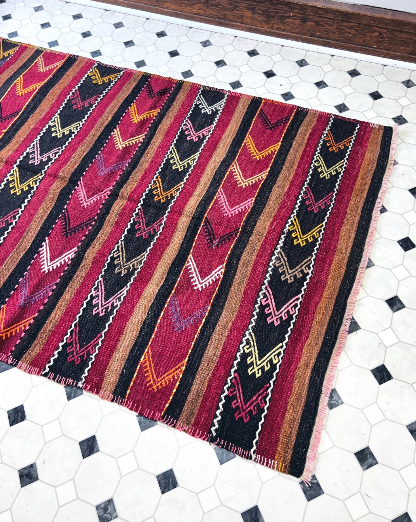 vintage small turkish rug for bedroom living room kitchen office. Oriental rug store san francisco bay area. Buy rug online