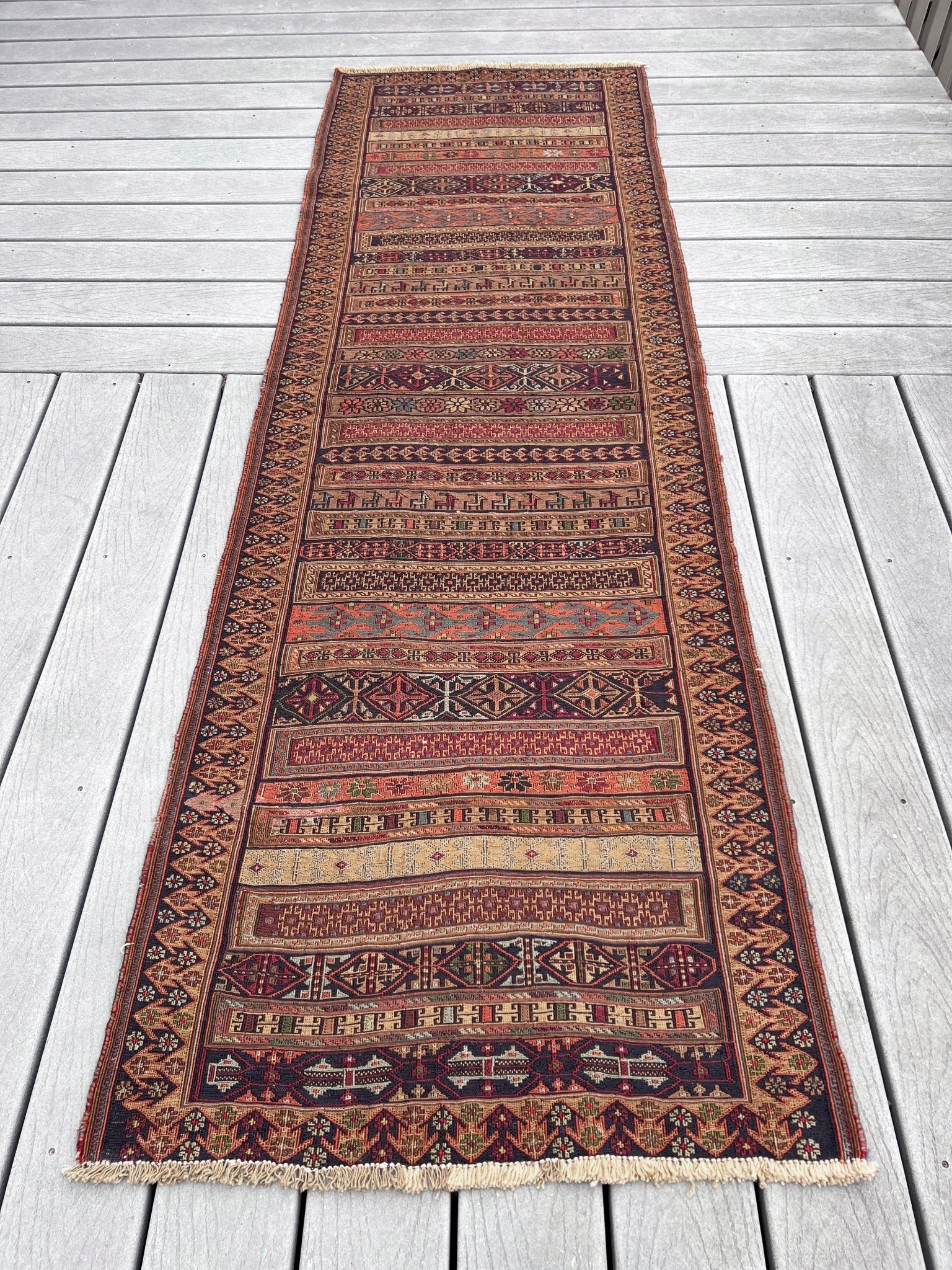 Rahrah Soumak Small Persian Runner Rug. Oriental Rug shop San Francisco Bay Area. Buy handmade rug online free shipping