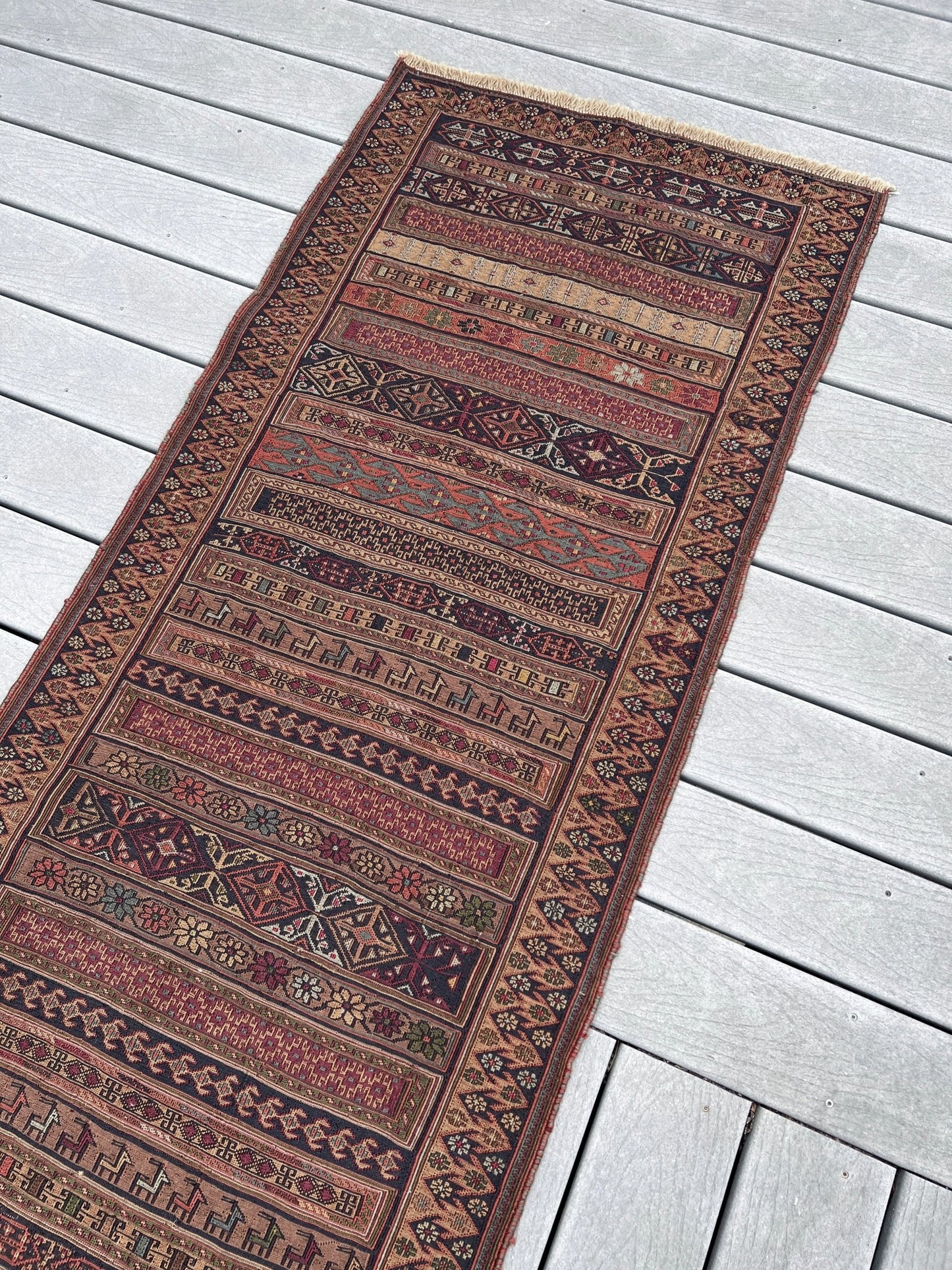 Rahrah Soumak Small Persian Runner Rug. Oriental Rug shop San Francisco Bay Area. Buy handmade rug online free shipping