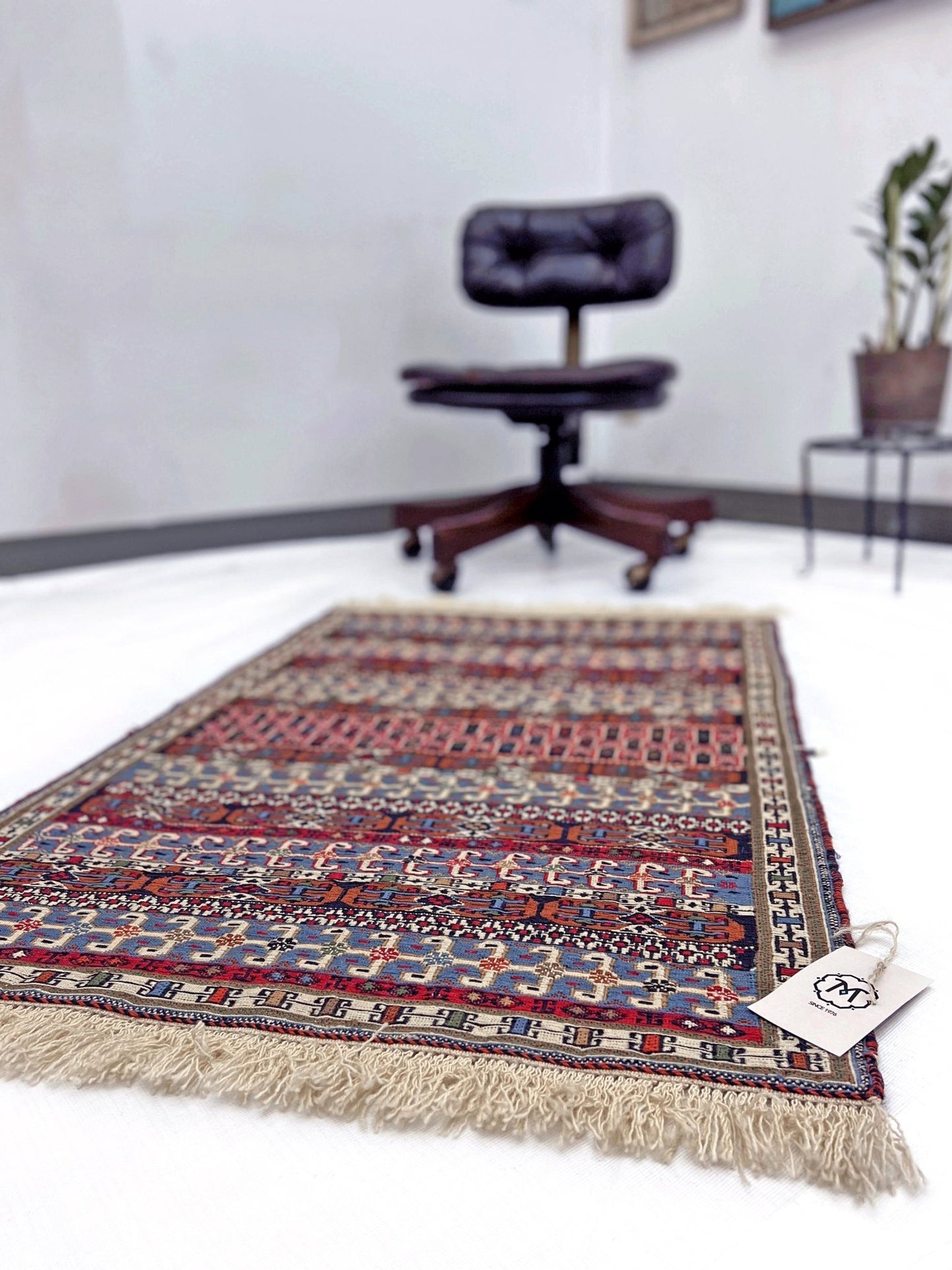 Rahrah Soumak Small Persian Rug. Oriental Rug shop San Francisco Bay Area. Buy handmade rug online free shipping USA Canada