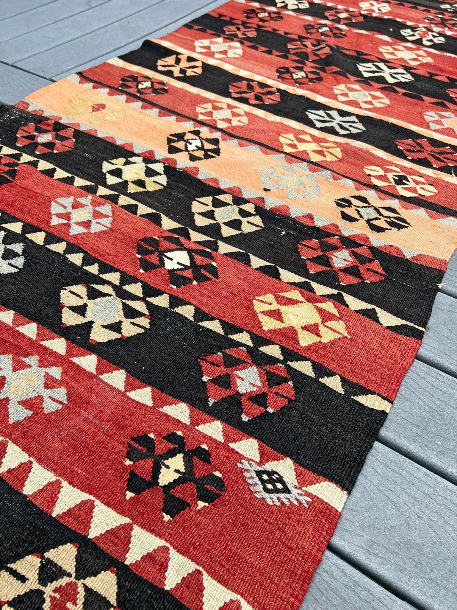 kayseri vintage turkish kilim runner rug shop palo alto, berkeley, san francisco bay area. Oriental rug store. Buy rug online