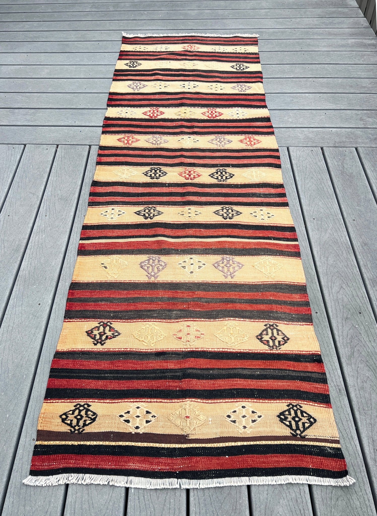 Anatolian wool Runner. Vintage rug shop palo alto berkeley. Oriental rug store. Buy rug online free shipping to US, Canada