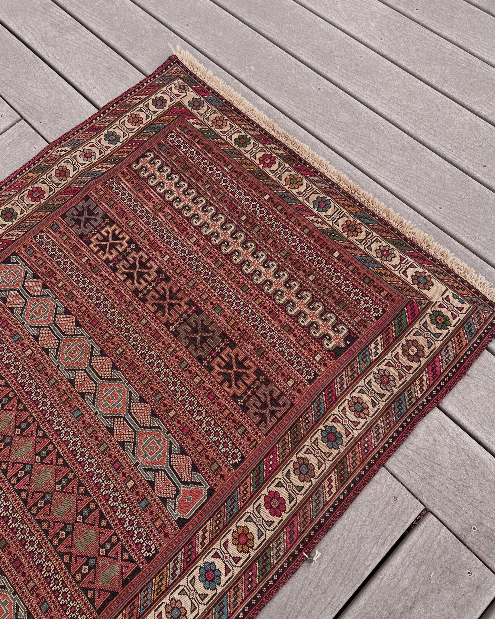 Rahrah Soumak Small Persian Runner Rug. Oriental Rug shop San Francisco Bay Area. Buy handmade rug online free shipping