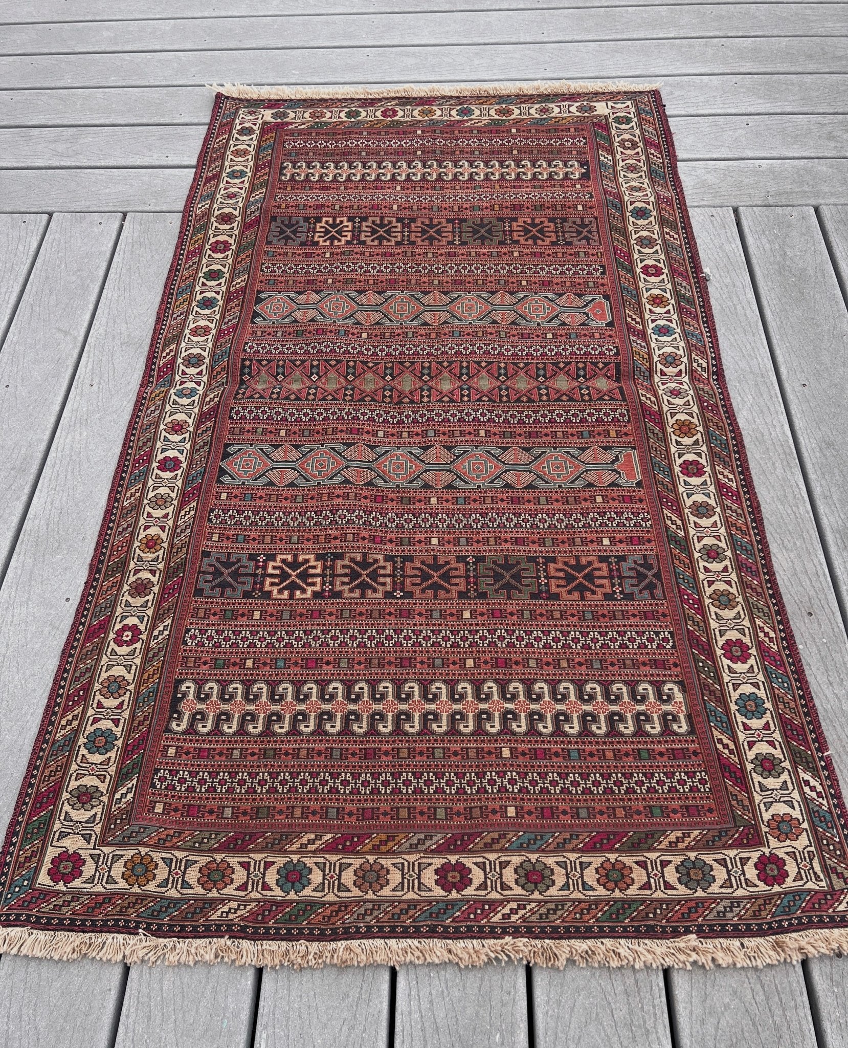 Rahrah Soumak Small Persian Runner Rug. Oriental Rug shop San Francisco Bay Area. Buy handmade rug online free shipping