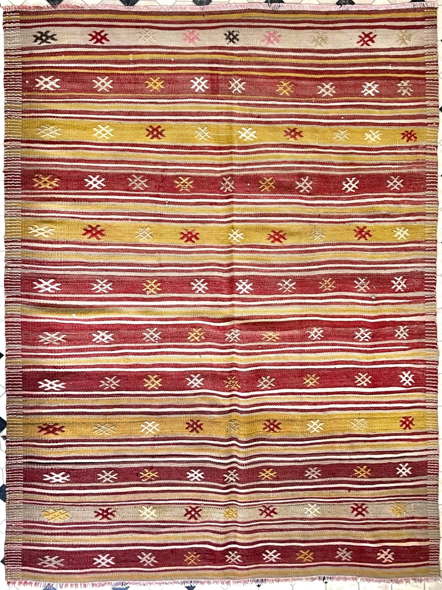 Pergamum Vintage Turkish Kilim rug shop berkeley. Oriental rug shop los gatos, palo alto. Buy Turkish kilim rug online