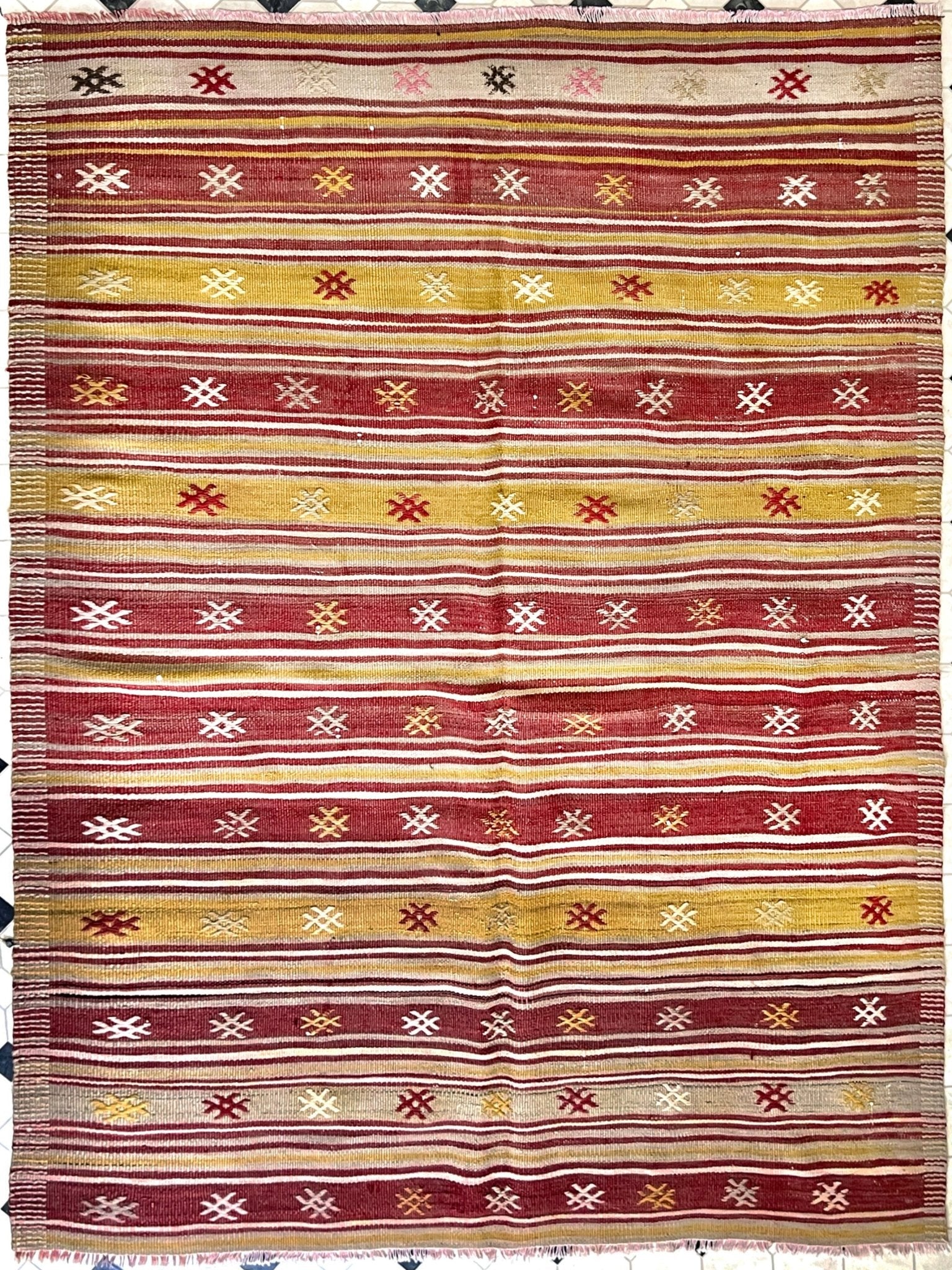 Pergamum Vintage Turkish Kilim rug shop berkeley. Oriental rug shop los gatos, palo alto. Buy Turkish kilim rug online