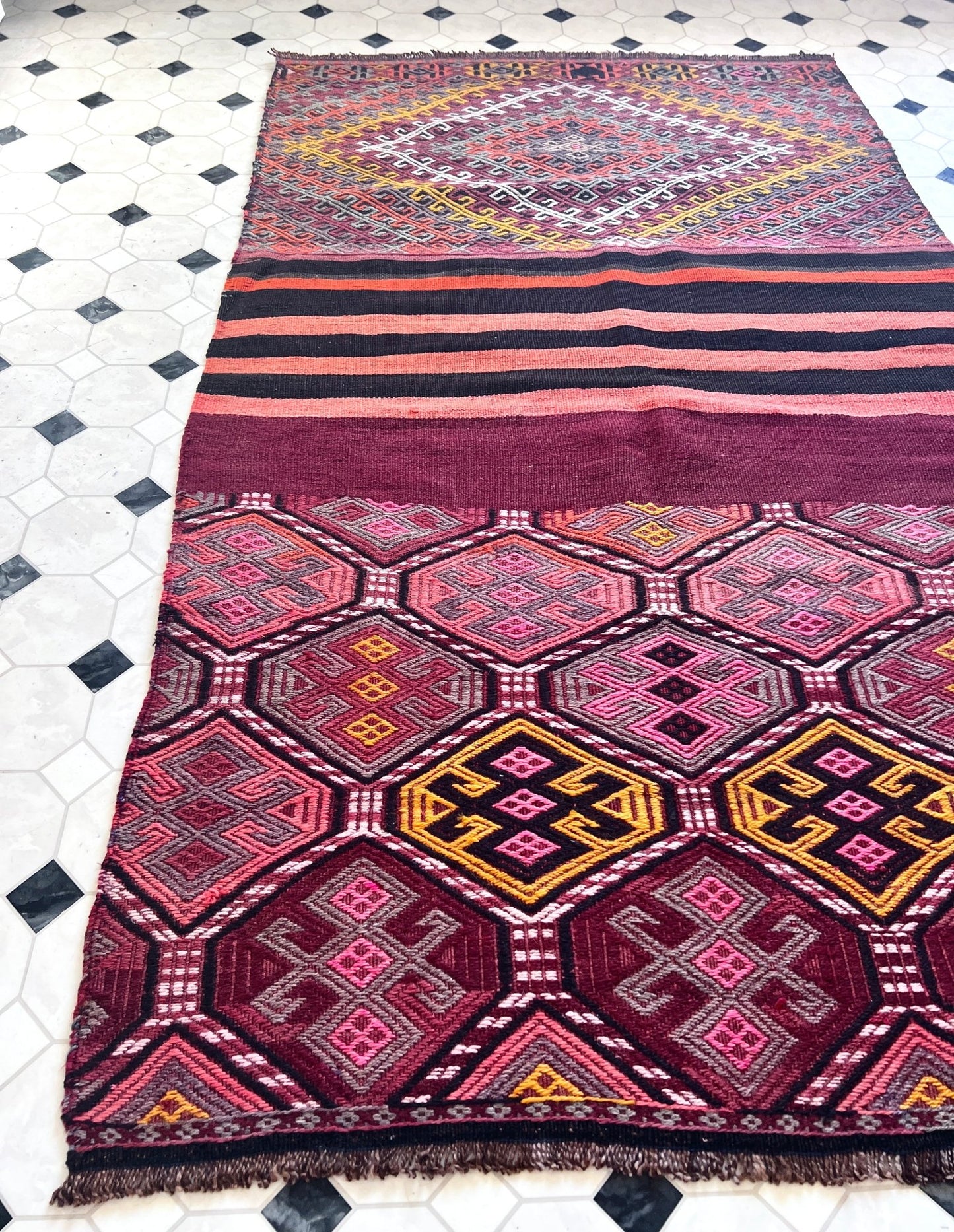 Kars turkish kilim rug shop berkeley, san francisco bay area, palo alto. Handmade wool small rug