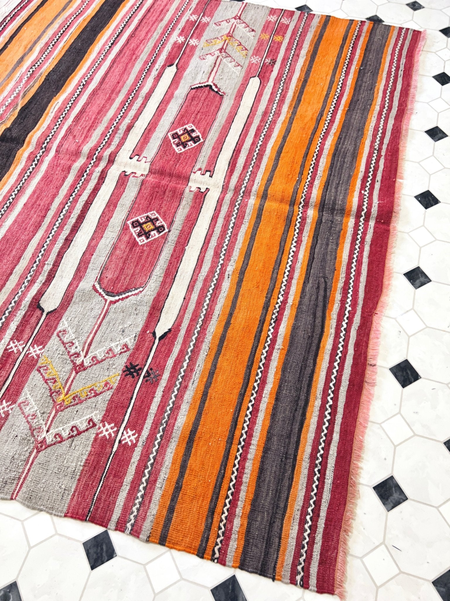 Sivas handmade wool Vintage Turkish Kilim Rug shop los latos los gatos palo altos. Vintage rug shop berkeley SF bay area