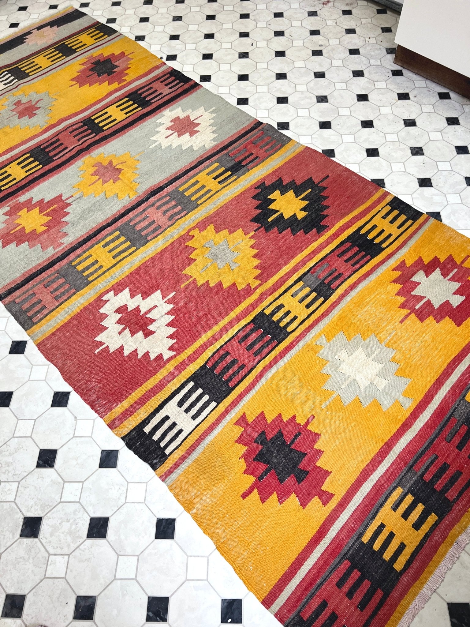 Navajo Vintage Turkish Runner wool Rug. Oriental rug shop Berkeley Palo Alto Los Atos Vintage rug shop san francisco bay area