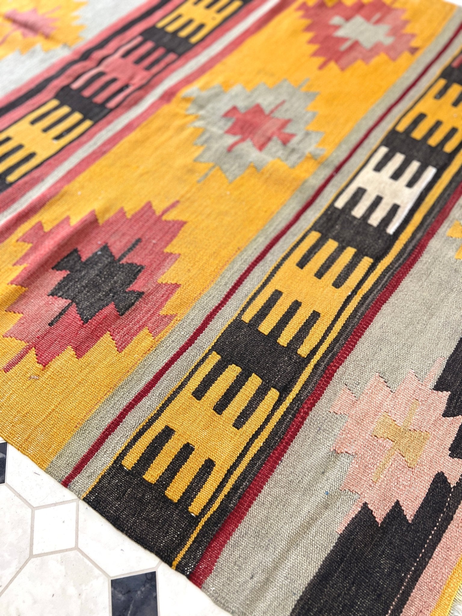 Navajo Vintage Turkish Runner wool Rug. Oriental rug shop Berkeley Palo Alto Los Atos Vintage rug shop san francisco bay area