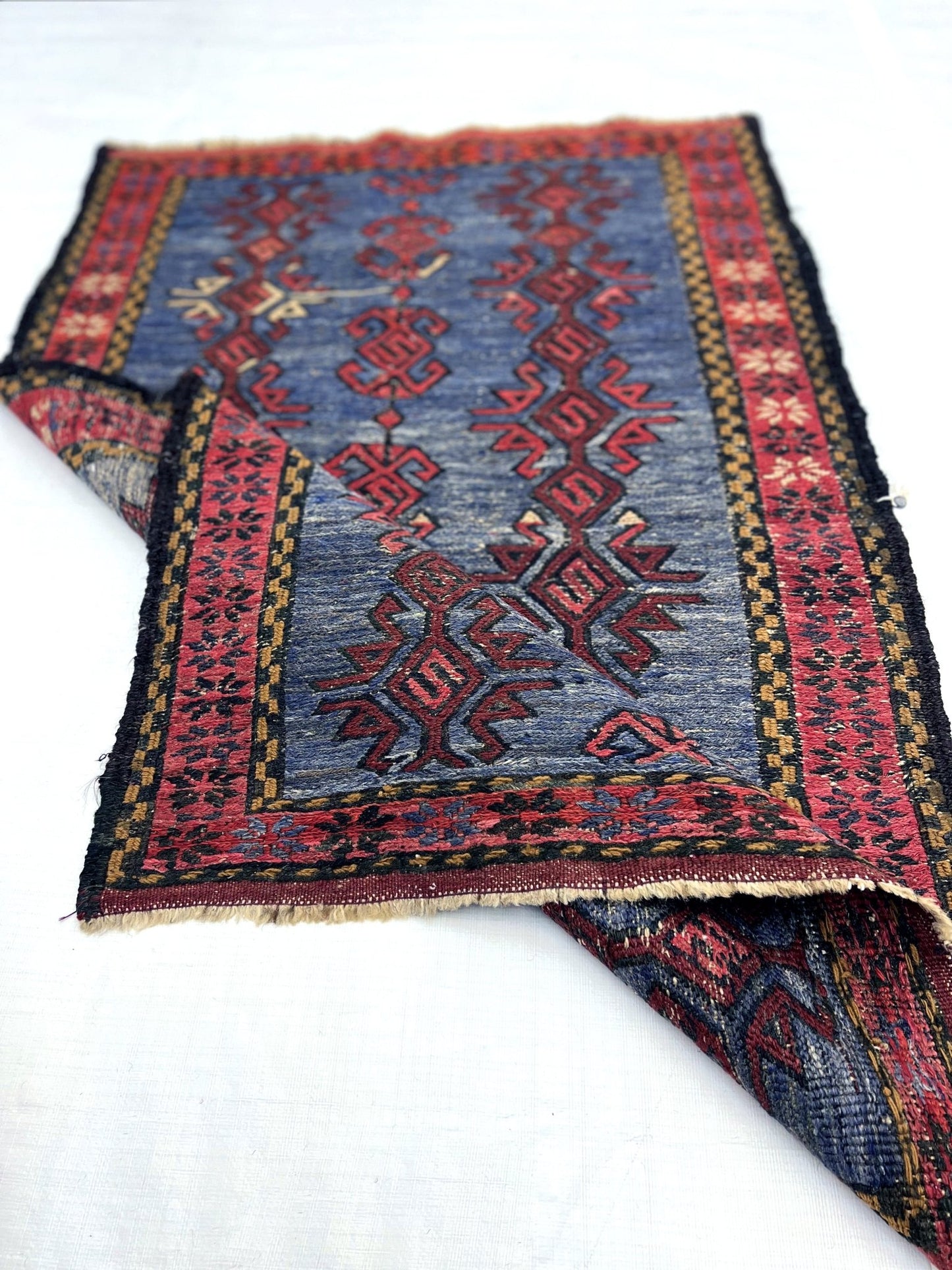 turkish mini rug doormat bath mat. handmade wooll vintage rug shop san francisco bay area, berkeley, palo alto.