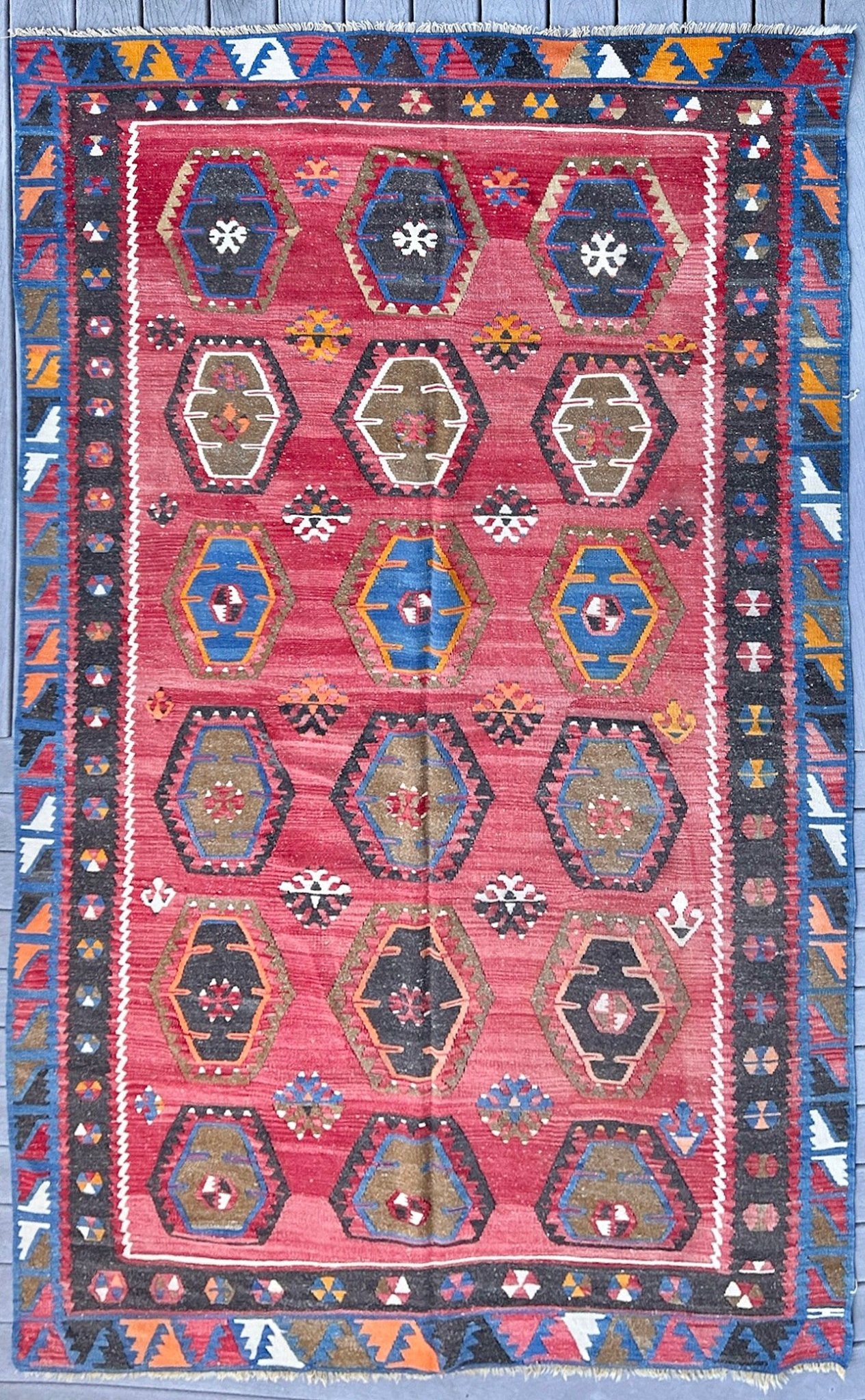 Sarkisla handmade wool vintage Turkish Kilim rug shop san francisco Berkeley Palo Alto. Oriental Rug shop Los Altos Los Gatos