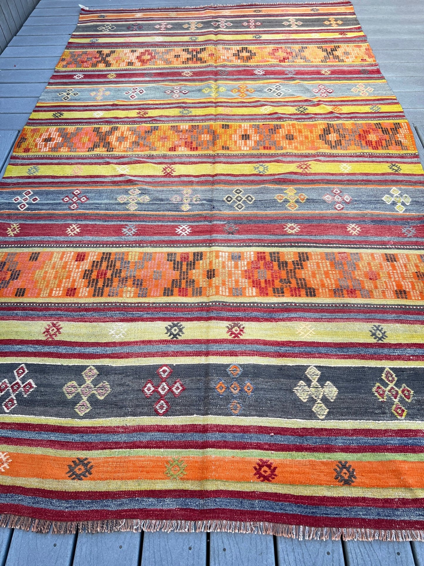 Selendi handmade wool Vintage Turkish Kilim Rug shop berkeley Canada, California. Oriental rug shop san francisco bay area