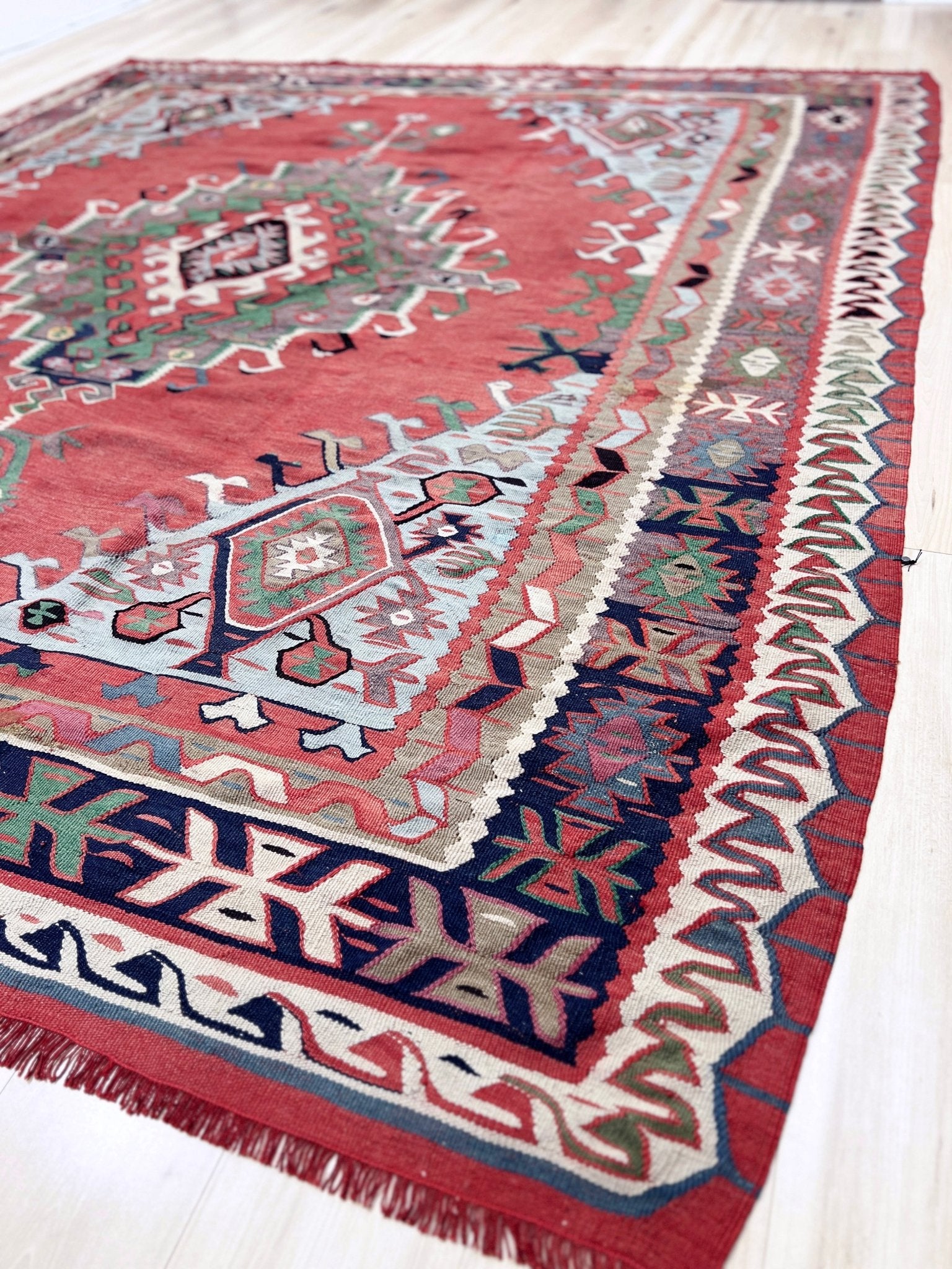 oushak turkish kilim rug. Oriental rug shop palo alto los altos San mateo. Turkish rug shop online free shipping.