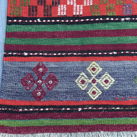 Selendi Vintage Kilim Rug. Turkish Kilim Rug Shop Bay area San Mateo Berkeley. Oriental Rug shop los altos palo alto los gatos. Kilim rugs for sale buy cheap oriental rugs online free shipping Canada USA.