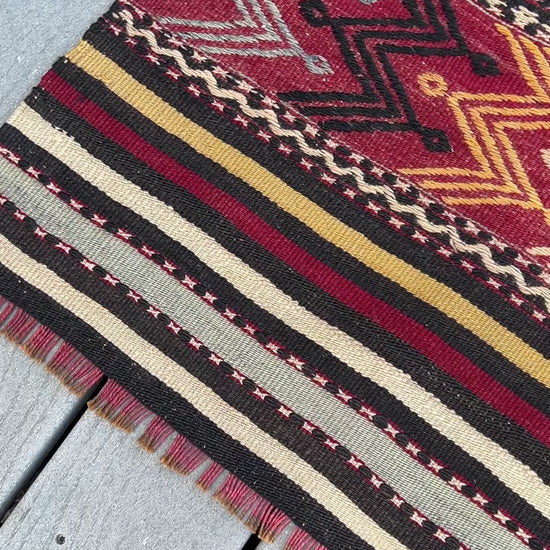 Canakkale Kilim Vintage Anatolian Rug. Turkish kilim rug shop bay area berkeley. Oriental rıg store palo alto, los altos, los gatos. Buy kilim rug online free shipping to Canada USA  