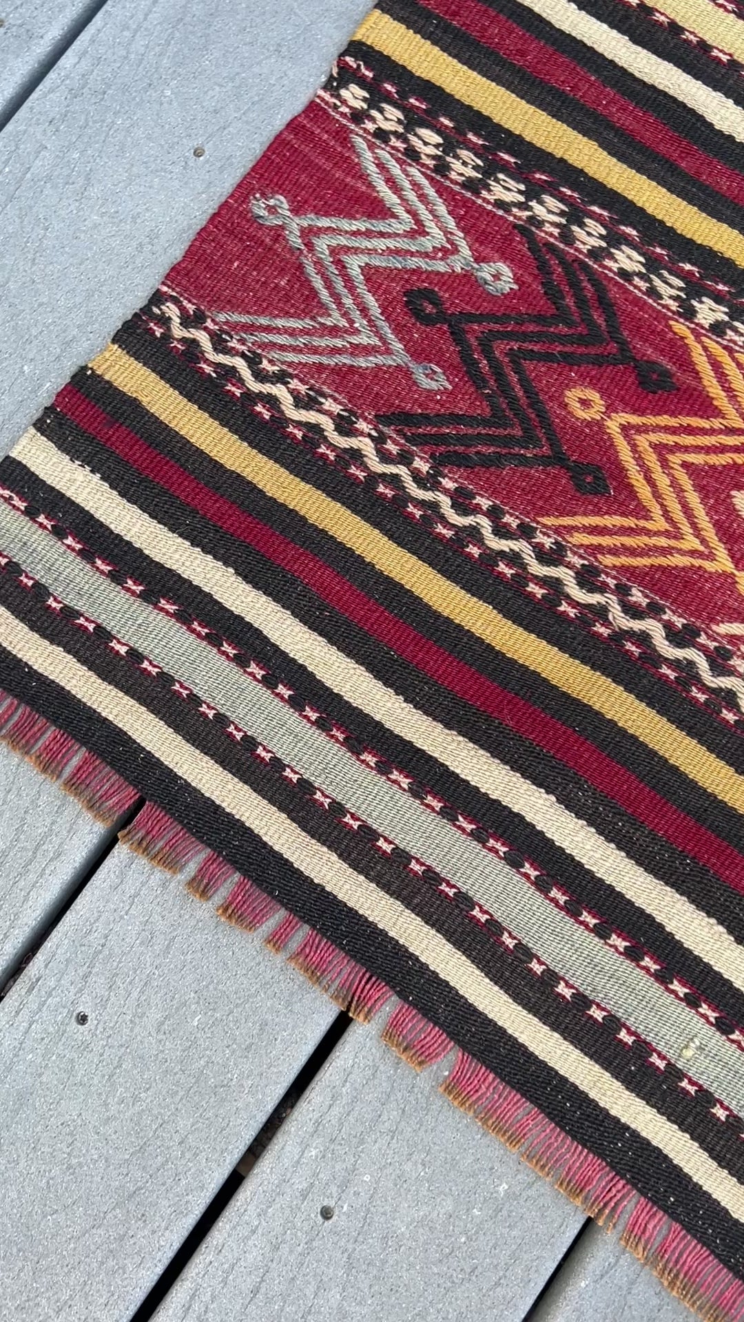 Canakkale Kilim Vintage Anatolian Rug. Turkish kilim rug shop bay area berkeley. Oriental rıg store palo alto, los altos, los gatos. Buy kilim rug online free shipping to Canada USA  